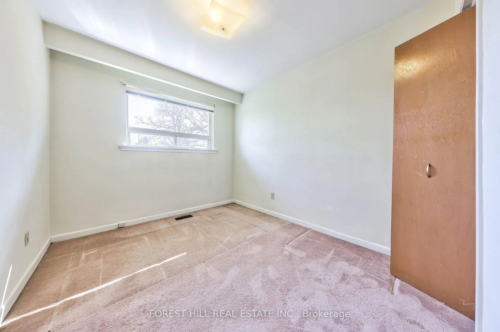 Photo 16 of 63 Hopperton Drive, North York, St. Andrew-Windfields — HOMEH