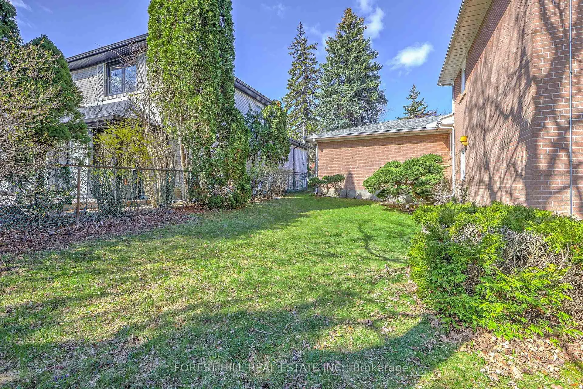 Photo 29 of 63 Hopperton Drive, North York, St. Andrew-Windfields — HOMEH
