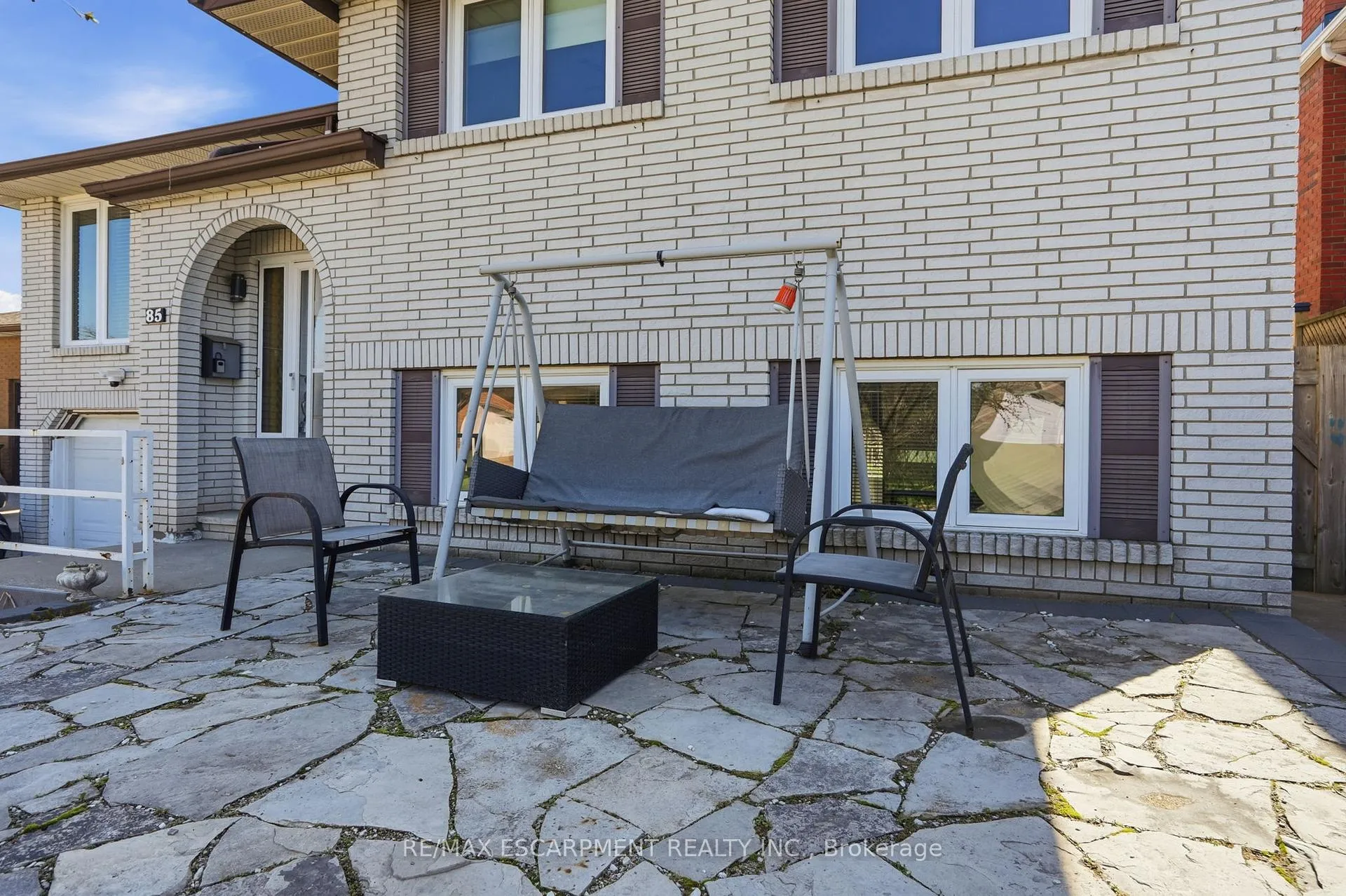 Photo 4 of 85 Summerlea Drive, Hamilton, Lisgar — HOMEH