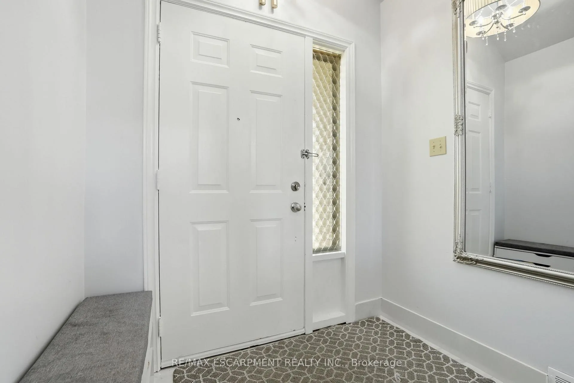 Photo 5 of 85 Summerlea Drive, Hamilton, Lisgar — HOMEH