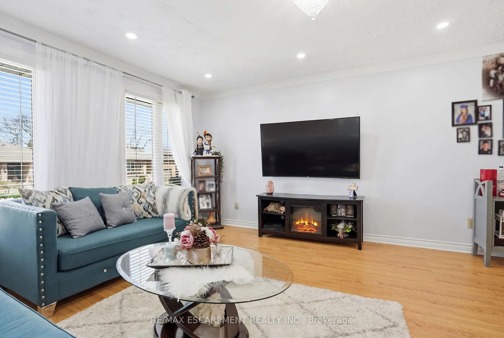 Photo 8 of 85 Summerlea Drive, Hamilton, Lisgar — HOMEH