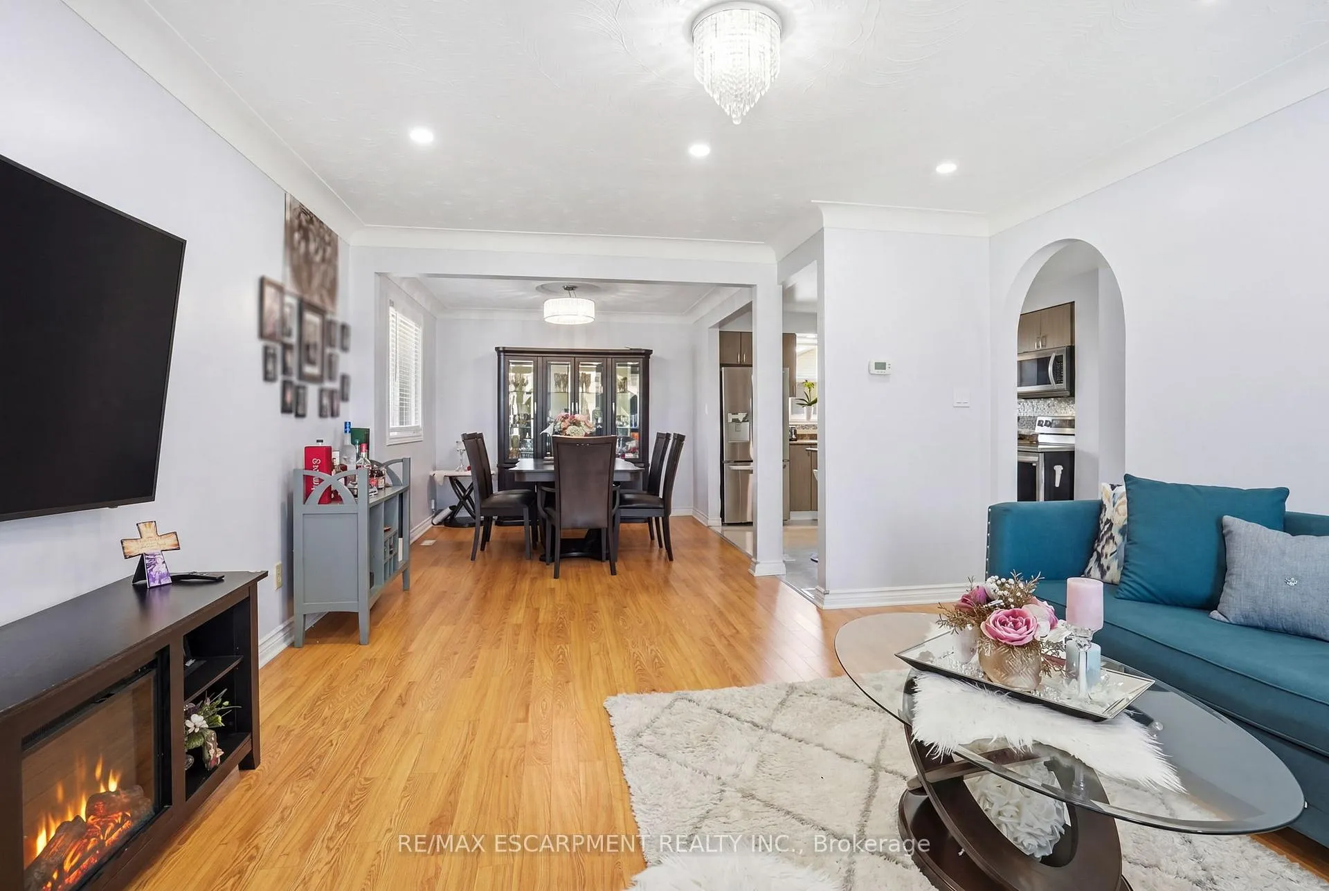 Photo 11 of 85 Summerlea Drive, Hamilton, Lisgar — HOMEH