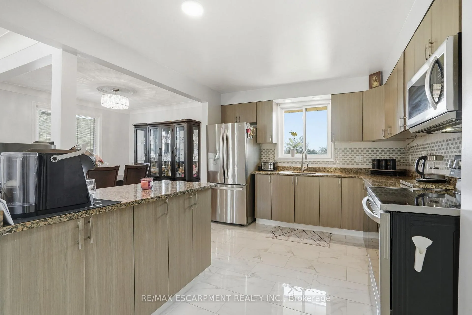 Photo 14 of 85 Summerlea Drive, Hamilton, Lisgar — HOMEH