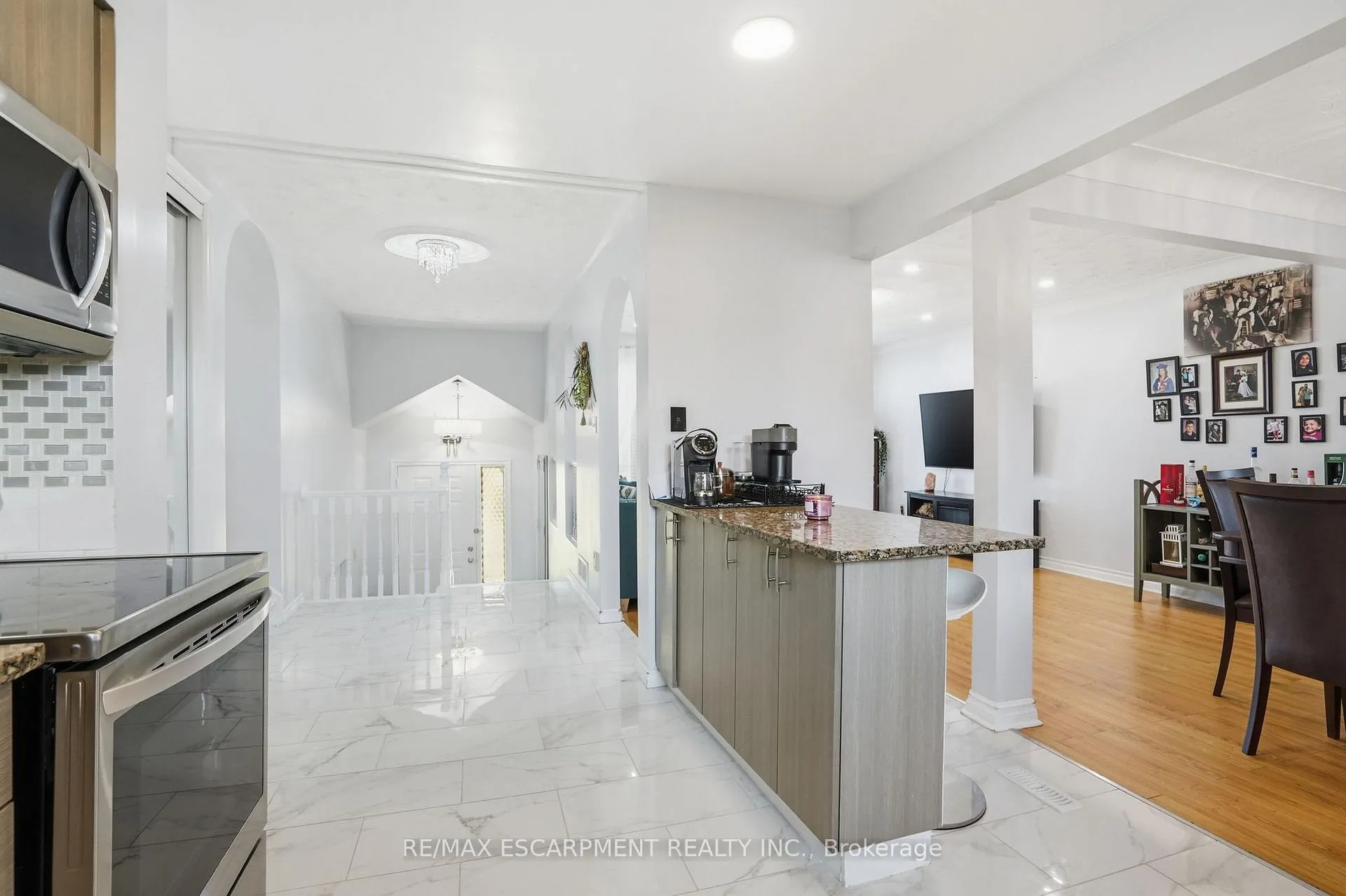 Photo 17 of 85 Summerlea Drive, Hamilton, Lisgar — HOMEH