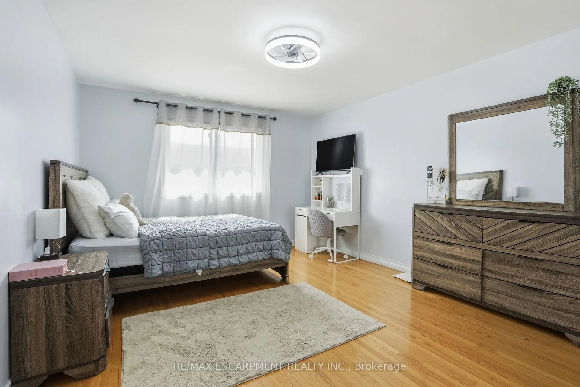 Photo 19 of 85 Summerlea Drive, Hamilton, Lisgar — HOMEH