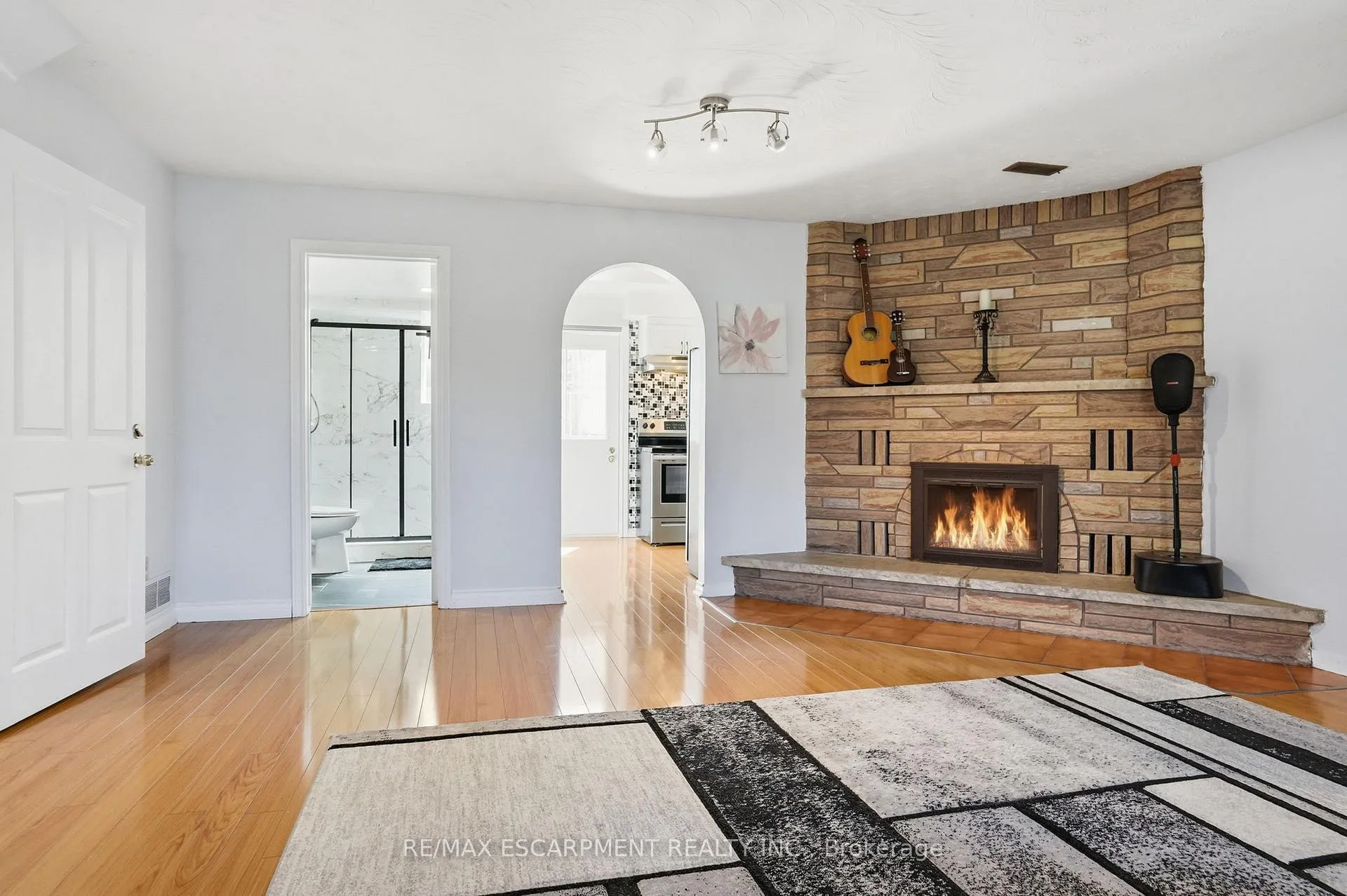 Photo 31 of 85 Summerlea Drive, Hamilton, Lisgar — HOMEH