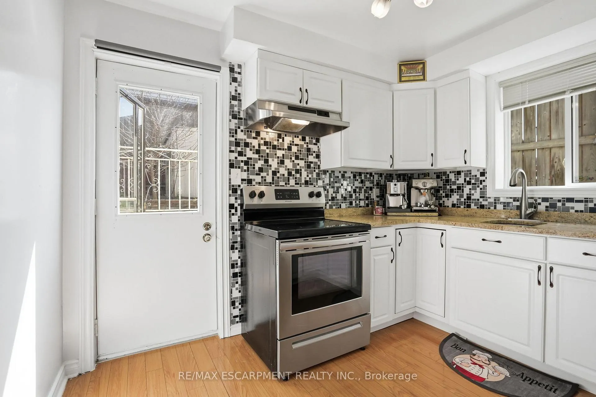 Photo 32 of 85 Summerlea Drive, Hamilton, Lisgar — HOMEH