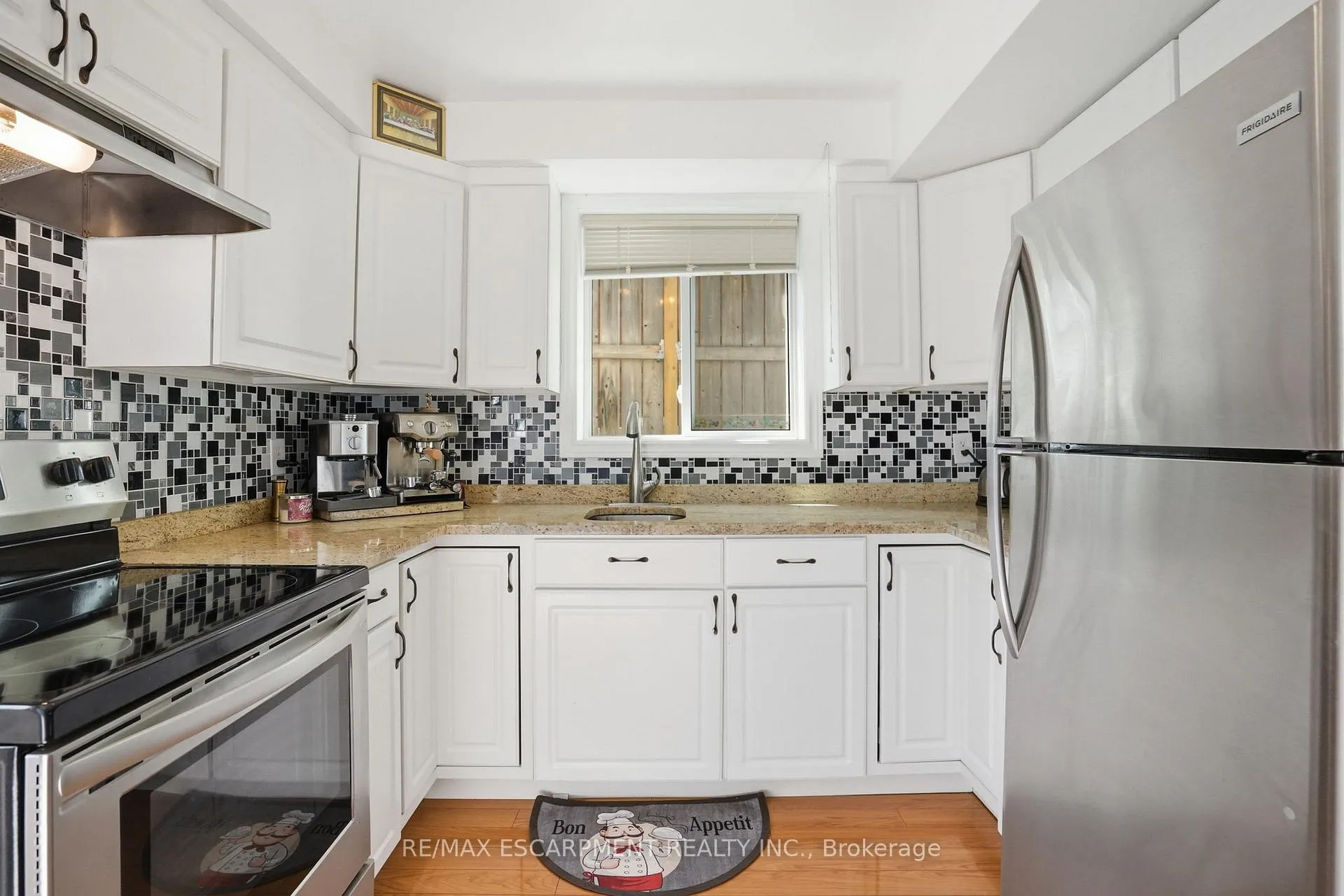 Photo 33 of 85 Summerlea Drive, Hamilton, Lisgar — HOMEH