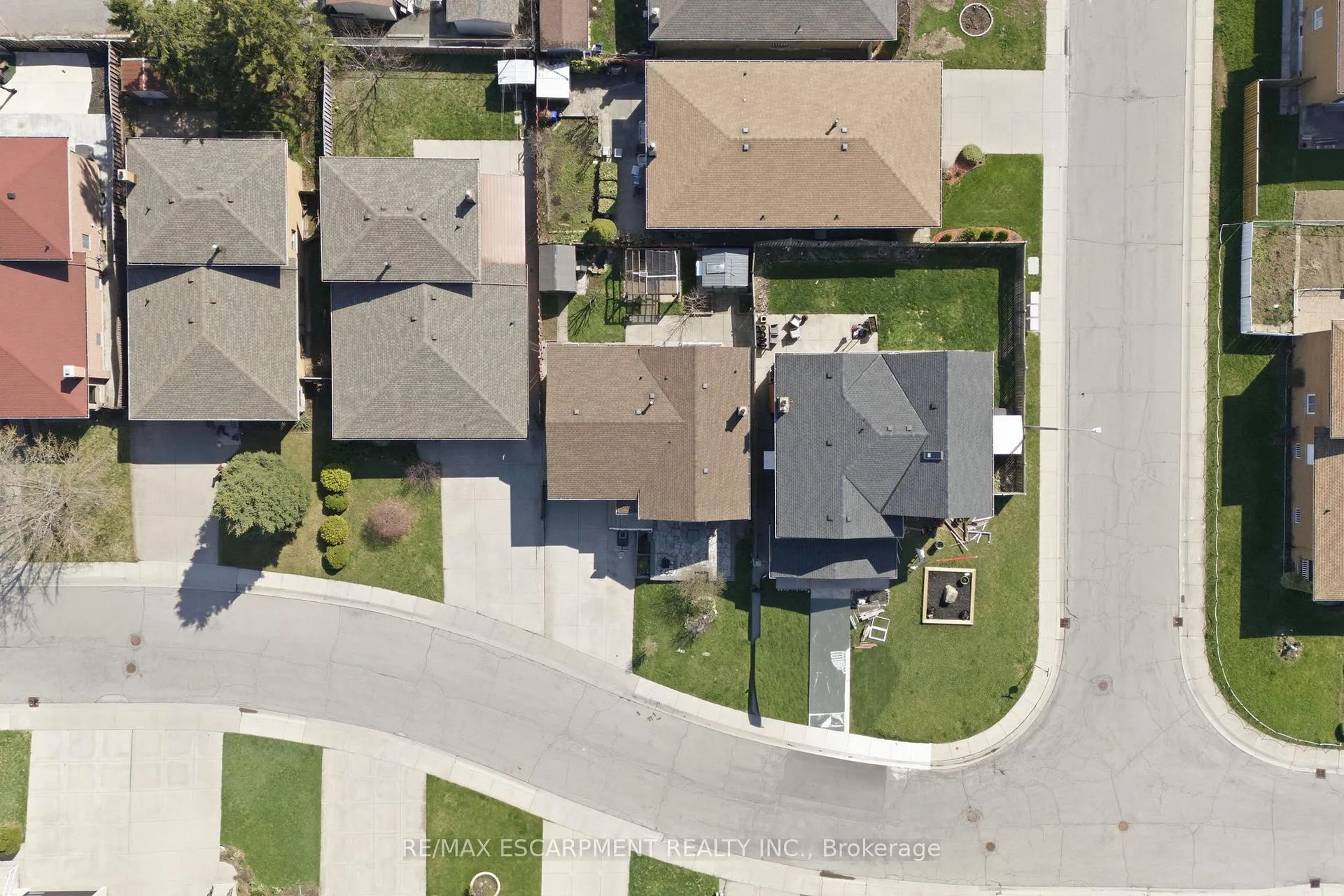 Photo 42 of 85 Summerlea Drive, Hamilton, Lisgar — HOMEH