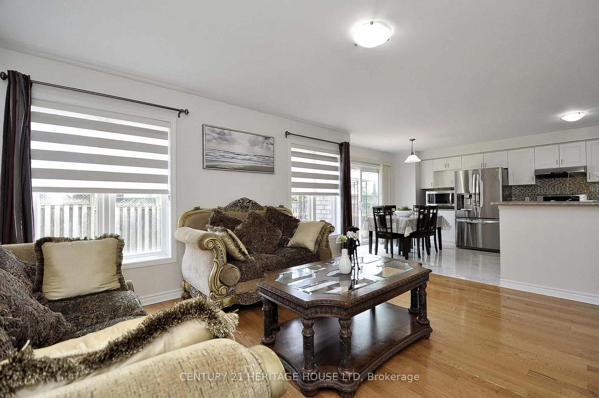 Photo 16 of 153 Coulthard Boulevard, Cambridge — HOMEH