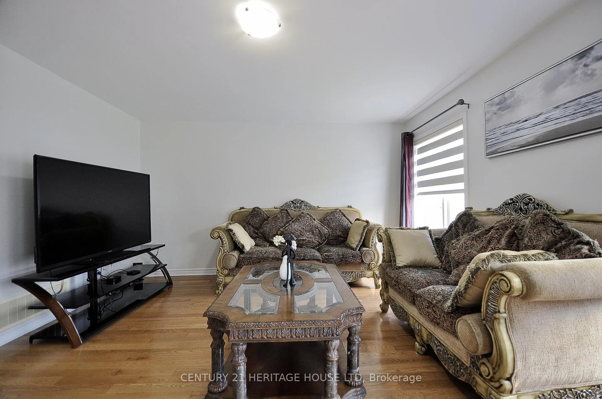 Photo 18 of 153 Coulthard Boulevard, Cambridge — HOMEH