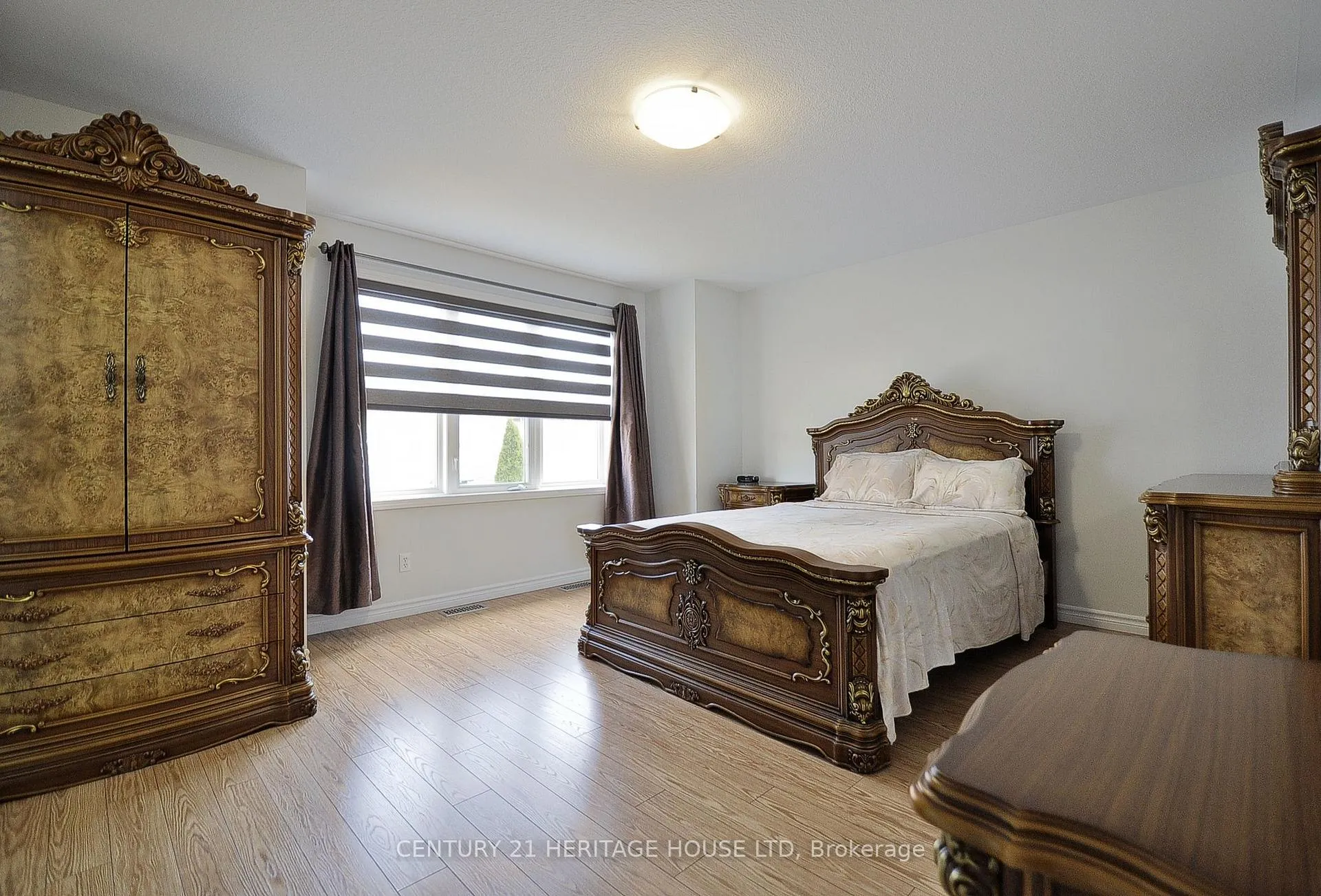 Photo 21 of 153 Coulthard Boulevard, Cambridge — HOMEH