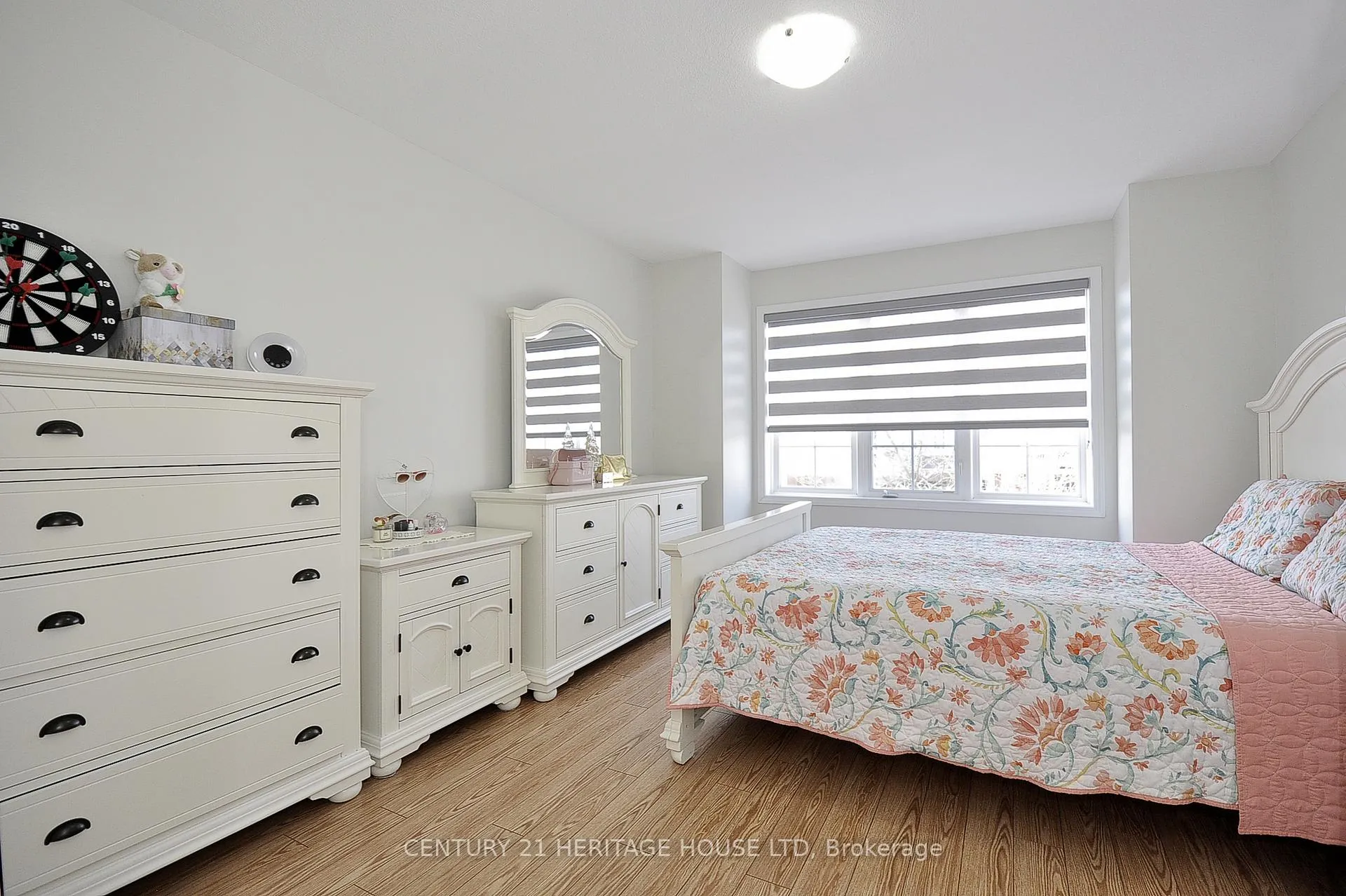Photo 26 of 153 Coulthard Boulevard, Cambridge — HOMEH