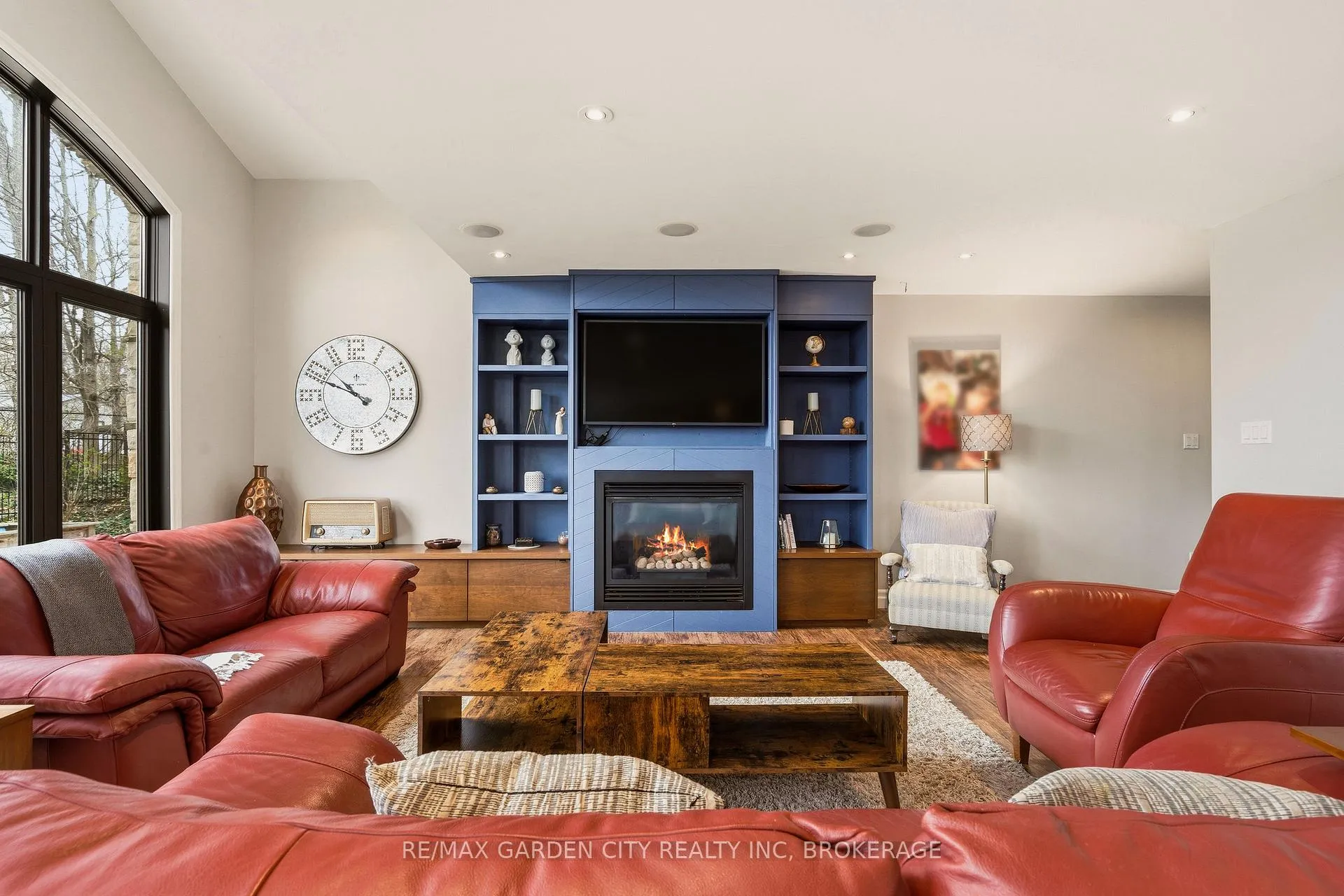 Photo 9 of 802 Sawmill Road, Hamilton, Ancaster — HOMEH