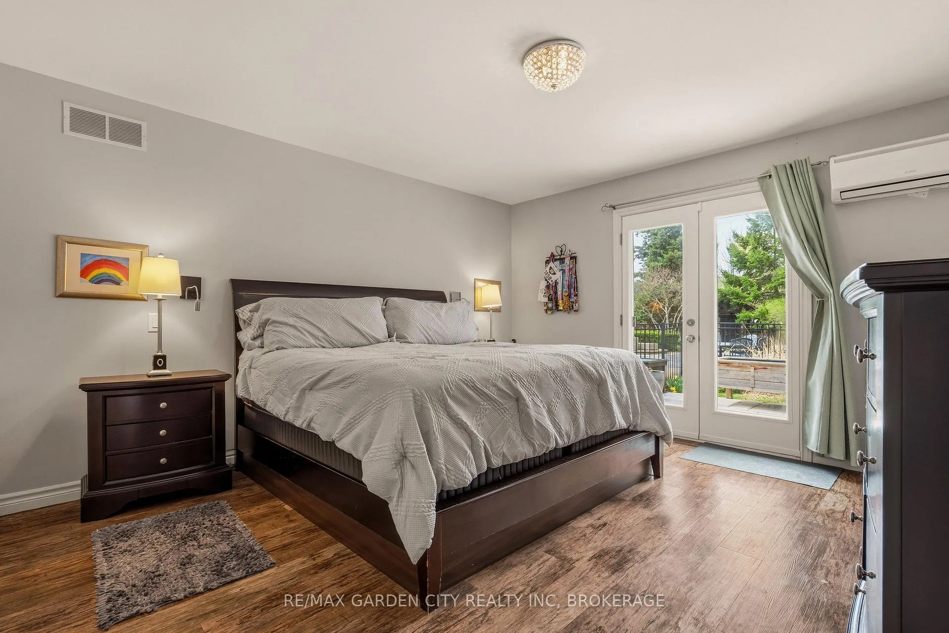 Photo 22 of 802 Sawmill Road, Hamilton, Ancaster — HOMEH