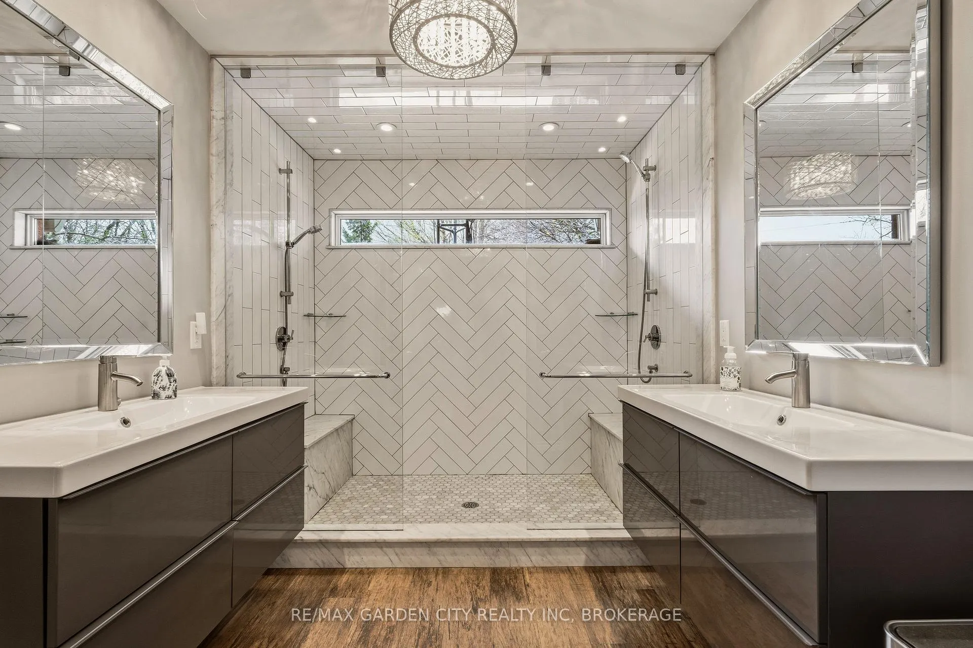 Photo 23 of 802 Sawmill Road, Hamilton, Ancaster — HOMEH