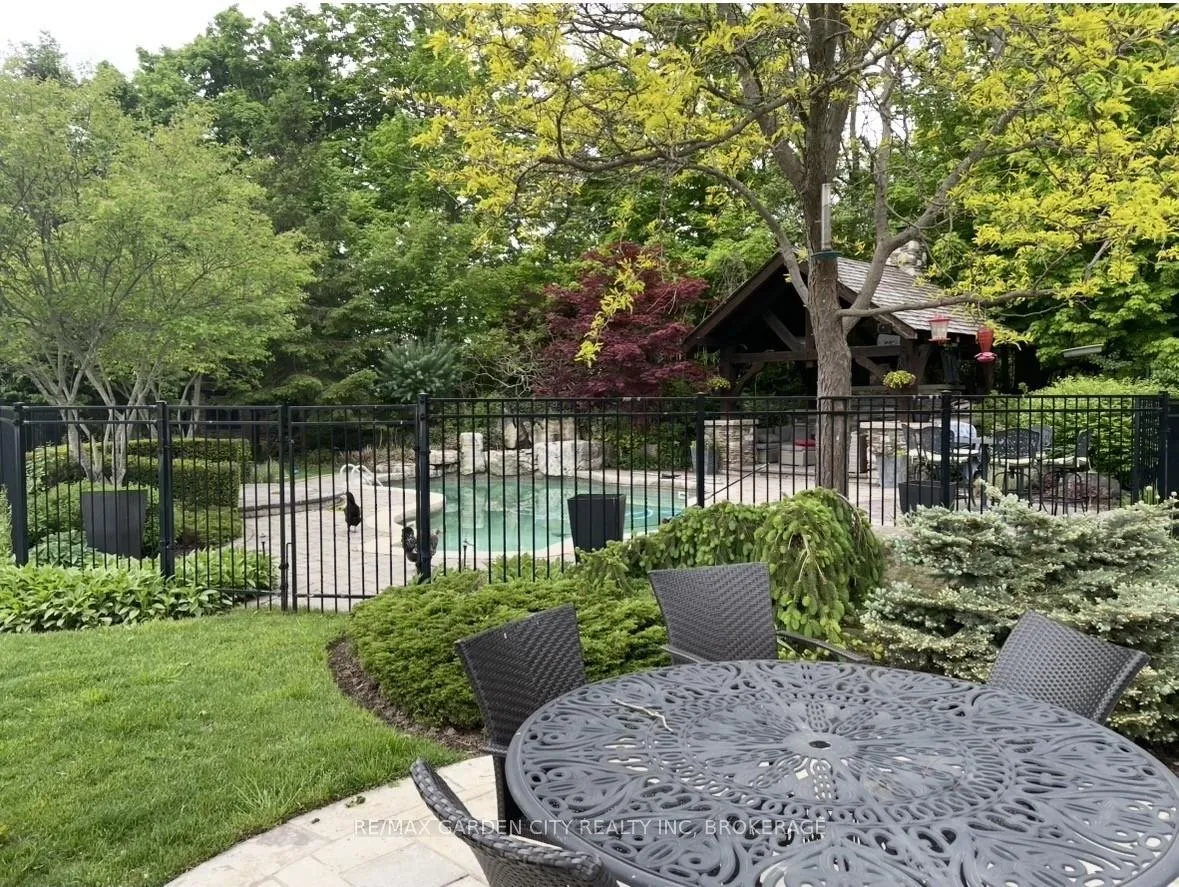 Photo 42 of 802 Sawmill Road, Hamilton, Ancaster — HOMEH