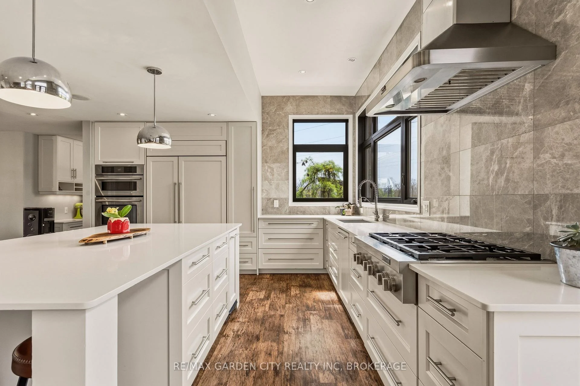 Photo 49 of 802 Sawmill Road, Hamilton, Ancaster — HOMEH