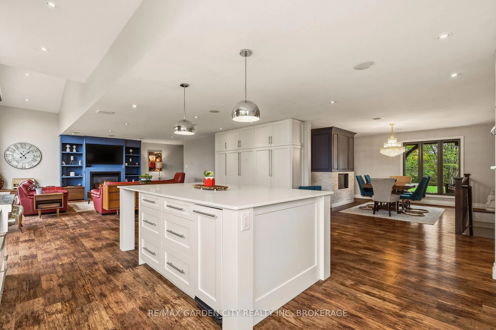 Photo 52 of 802 Sawmill Road, Hamilton, Ancaster — HOMEH
