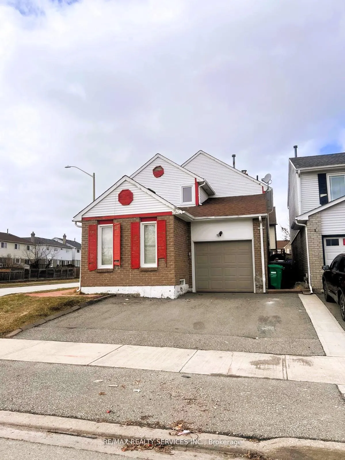Photo 1 of 31 Junewood Crescent, Brampton, Northgate — HOMEH