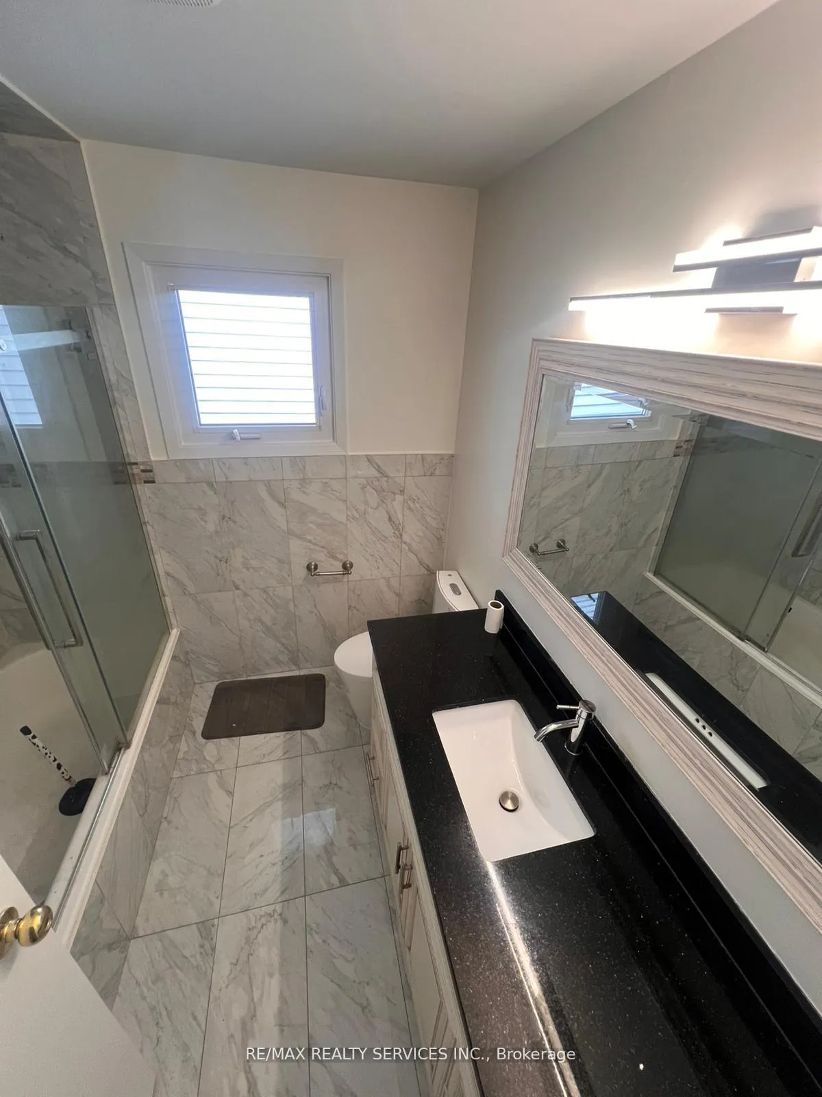 Photo 10 of 31 Junewood Crescent, Brampton, Northgate — HOMEH