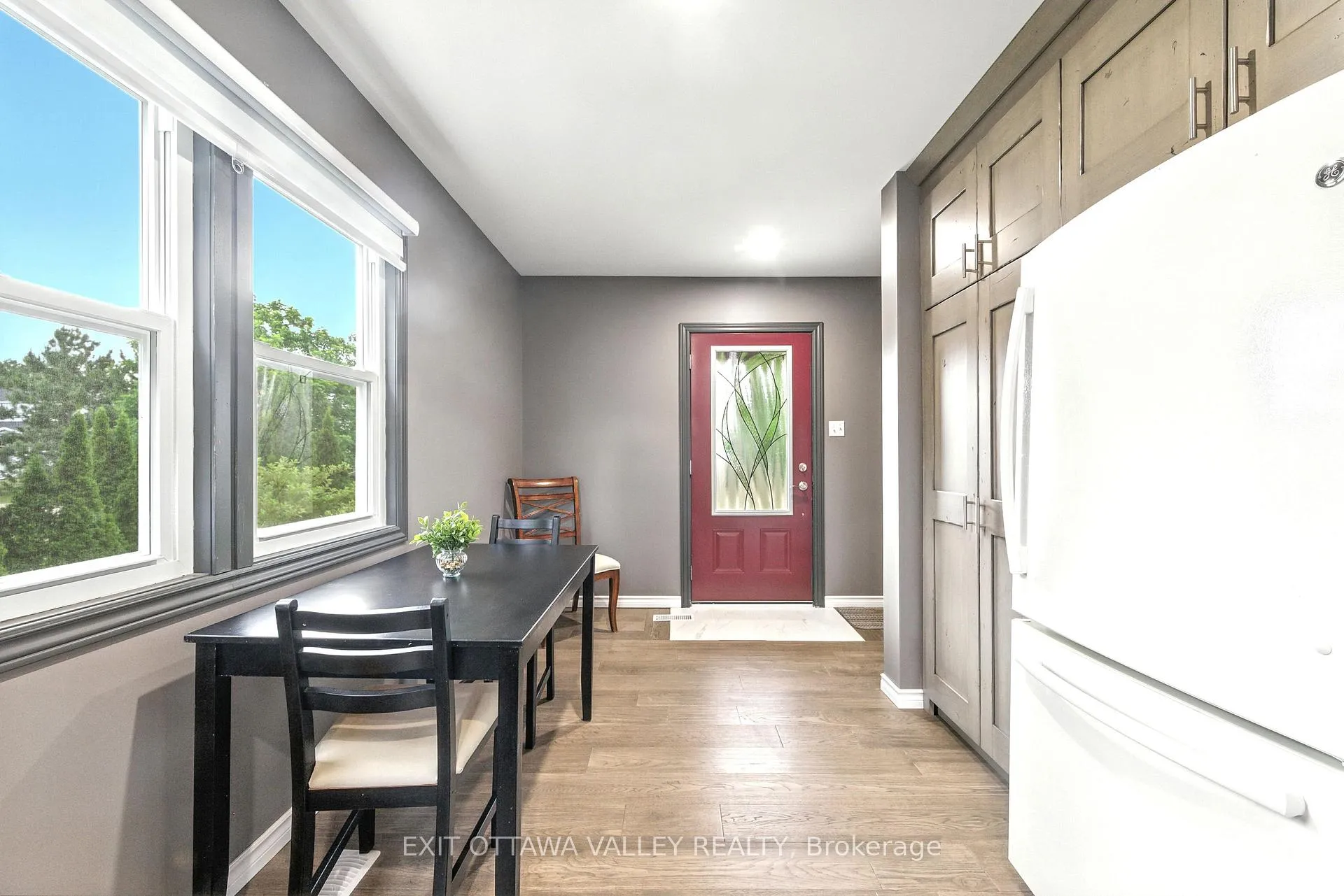 Photo 11 of 49 Glendale Avenue, Deep River — HOMEH