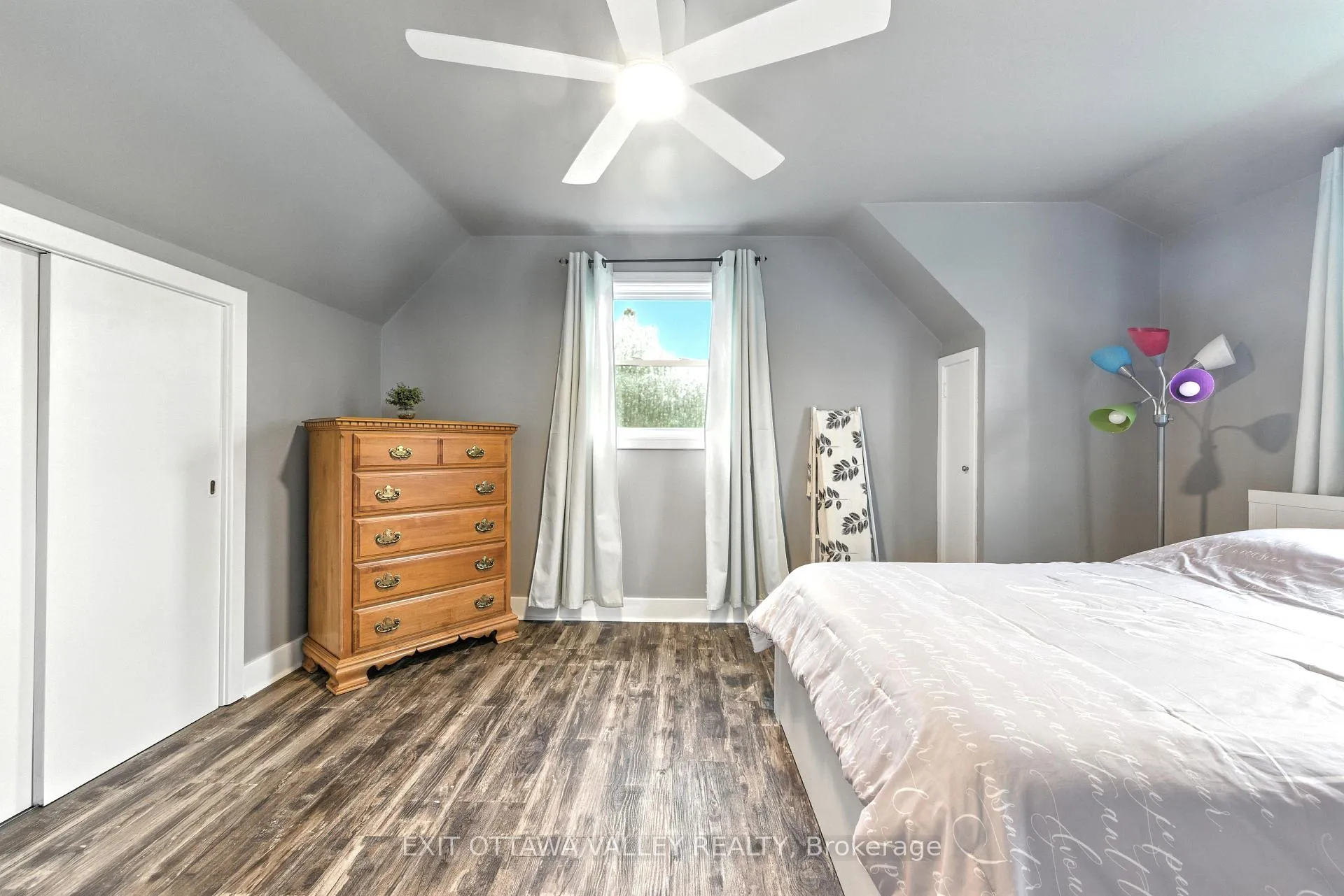Photo 19 of 49 Glendale Avenue, Deep River — HOMEH