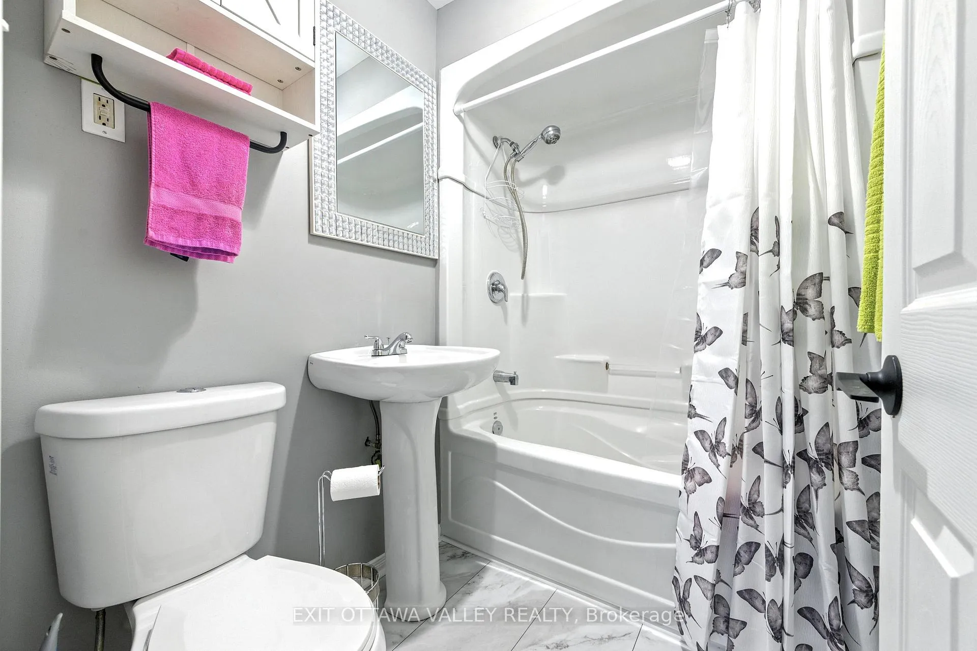 Photo 25 of 49 Glendale Avenue, Deep River — HOMEH