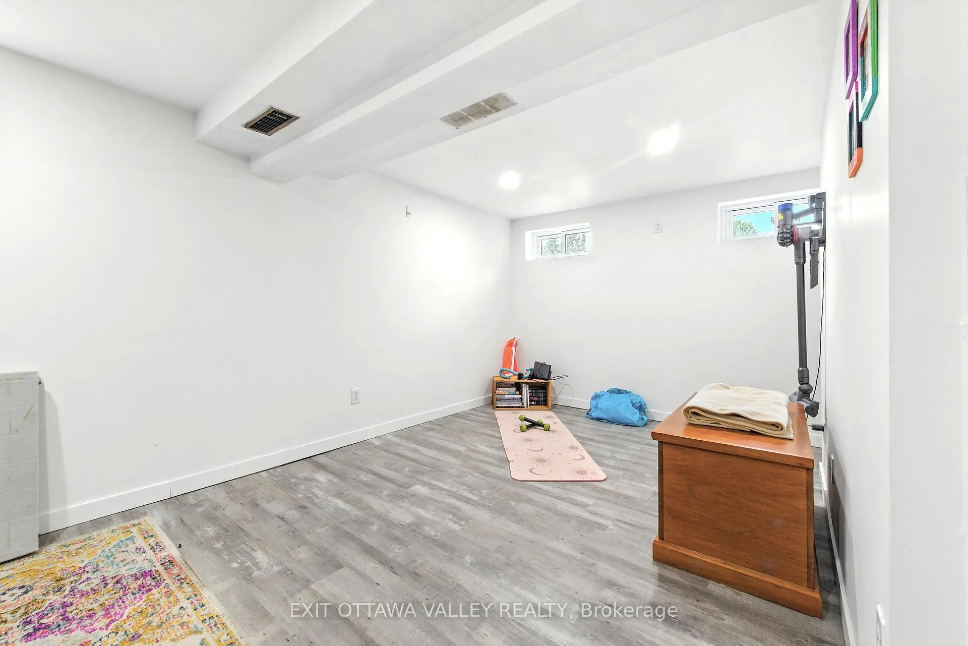 Photo 31 of 49 Glendale Avenue, Deep River — HOMEH