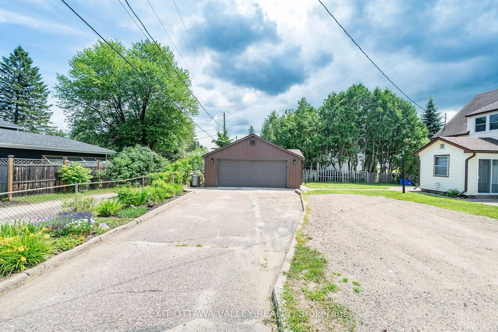 Photo 36 of 49 Glendale Avenue, Deep River — HOMEH