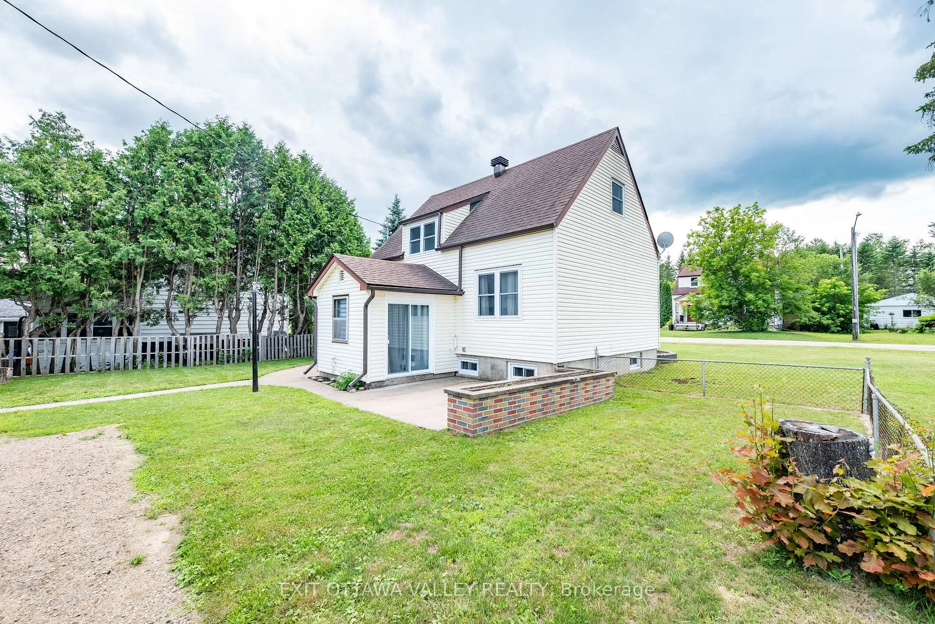 Photo 40 of 49 Glendale Avenue, Deep River — HOMEH