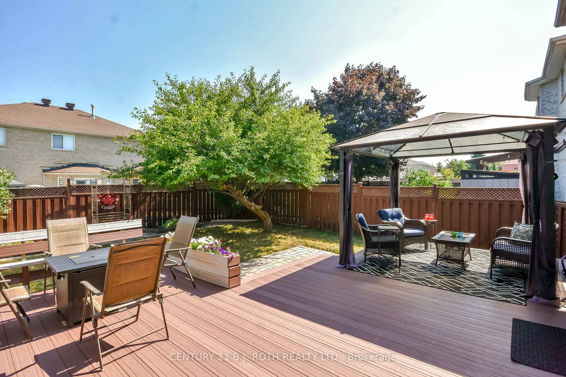 Photo 13 of 28 Shaina Court, Barrie, Painswick South — HOMEH