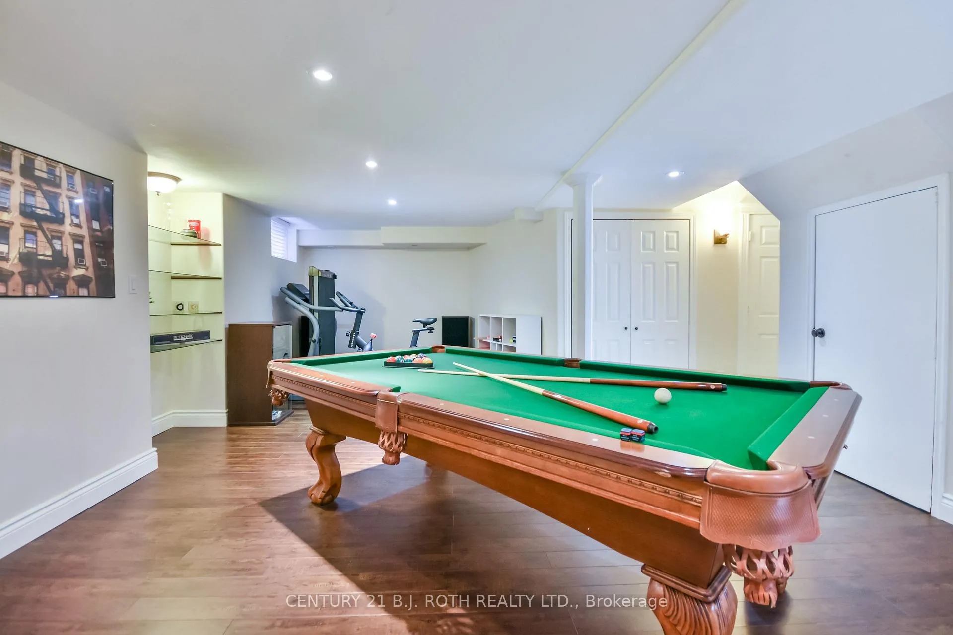 Photo 30 of 28 Shaina Court, Barrie, Painswick South — HOMEH