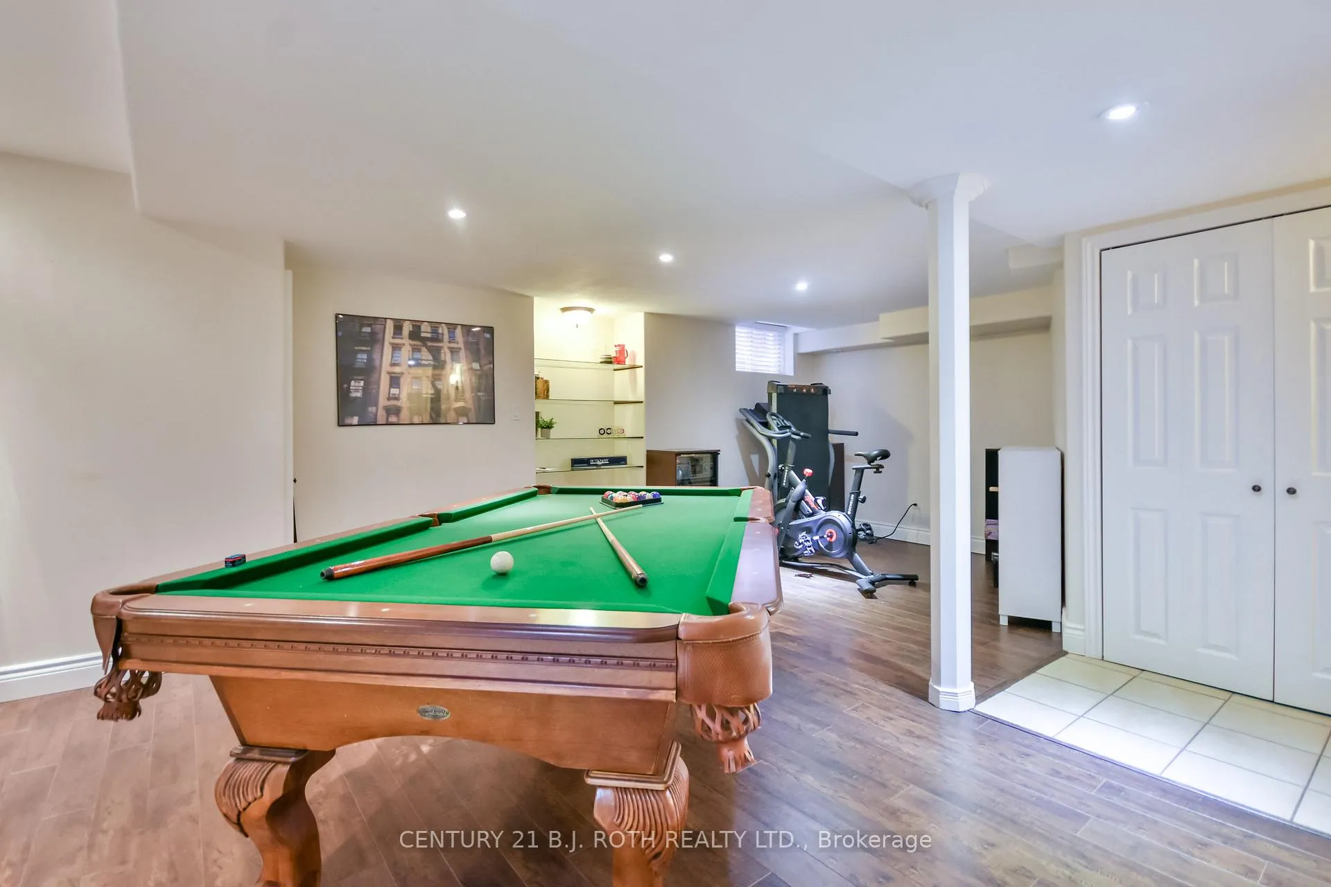 Photo 31 of 28 Shaina Court, Barrie, Painswick South — HOMEH