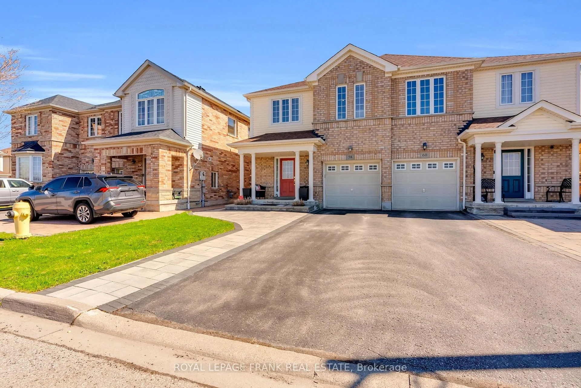 Photo 4 of 58 Decourcy-Ireland Circle, Ajax, Northeast Ajax — HOMEH