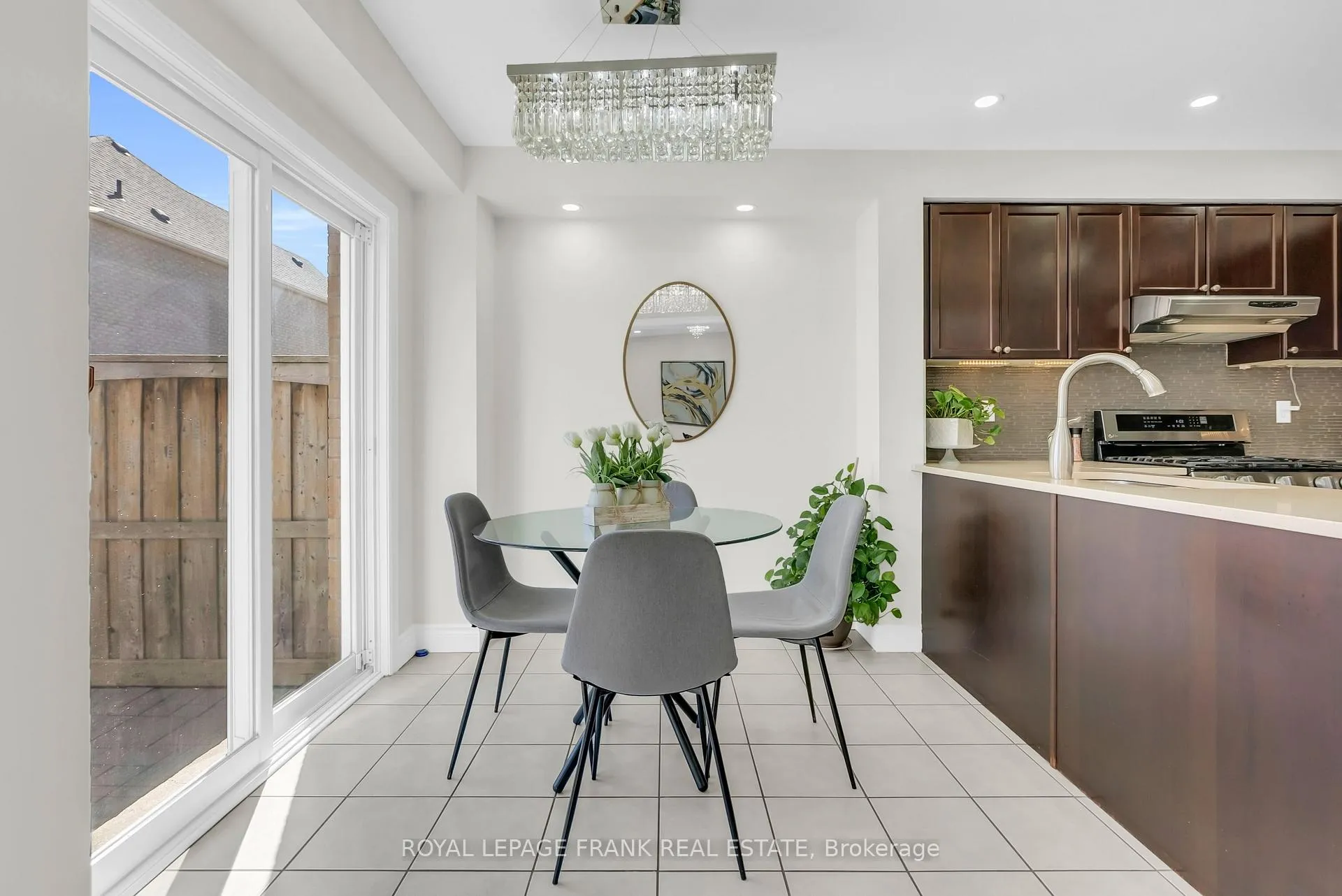 Photo 17 of 58 Decourcy-Ireland Circle, Ajax, Northeast Ajax — HOMEH