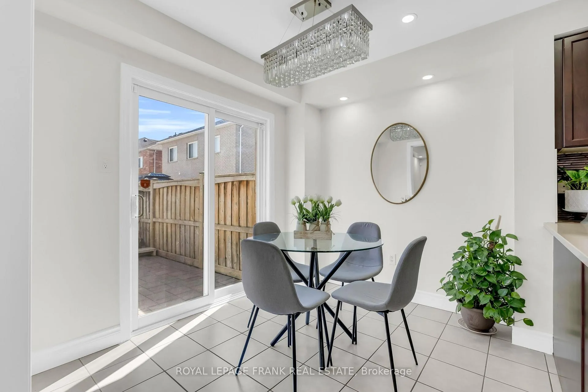 Photo 18 of 58 Decourcy-Ireland Circle, Ajax, Northeast Ajax — HOMEH