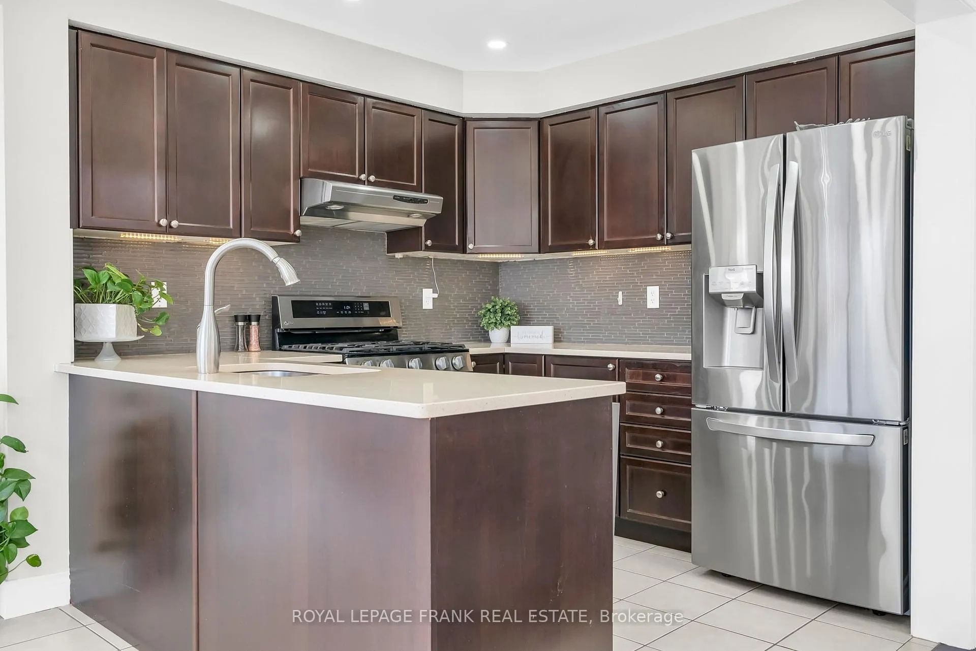 Photo 20 of 58 Decourcy-Ireland Circle, Ajax, Northeast Ajax — HOMEH