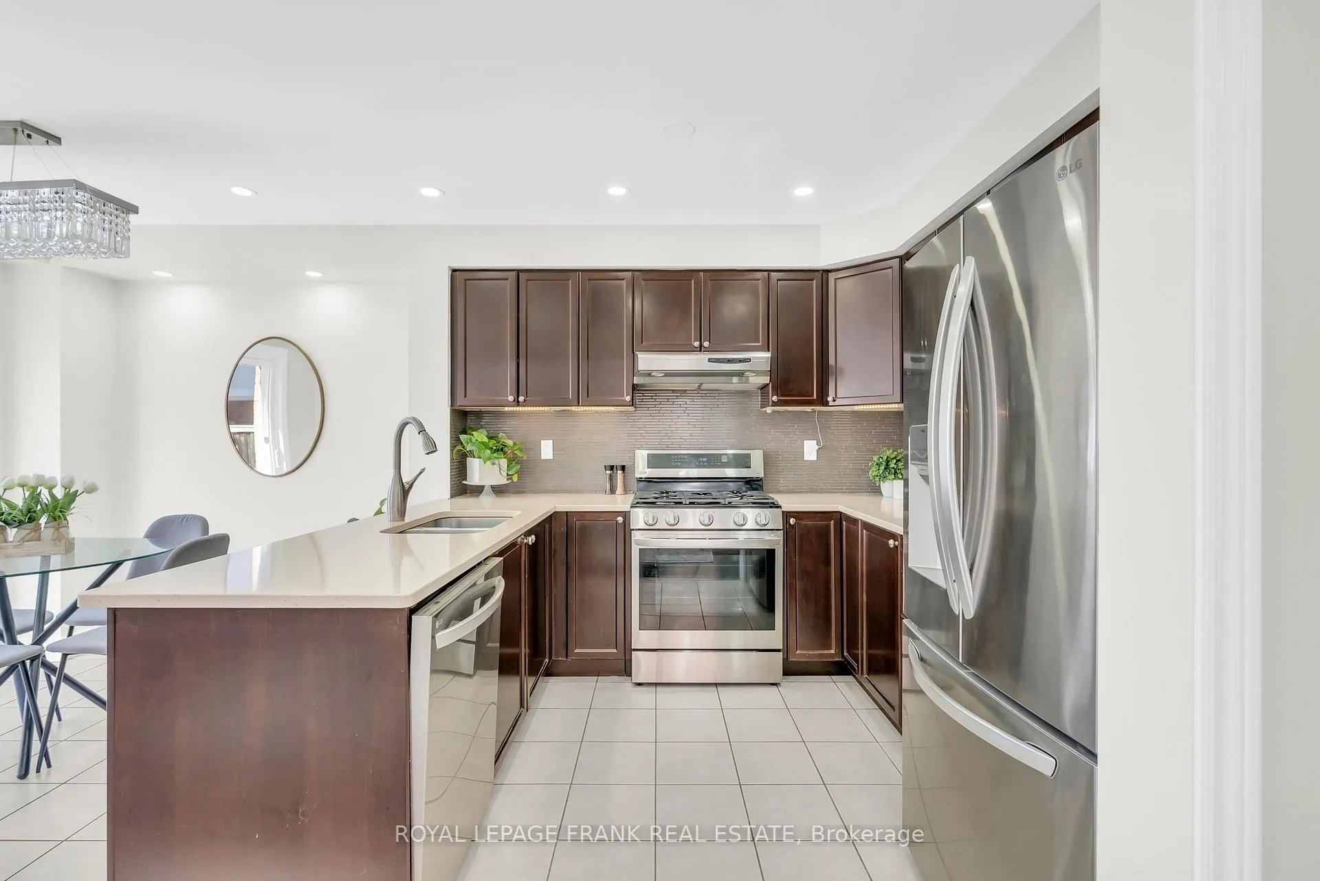 Photo 21 of 58 Decourcy-Ireland Circle, Ajax, Northeast Ajax — HOMEH