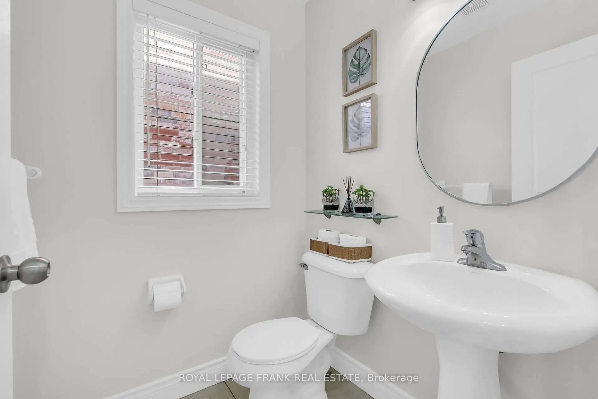 Photo 24 of 58 Decourcy-Ireland Circle, Ajax, Northeast Ajax — HOMEH