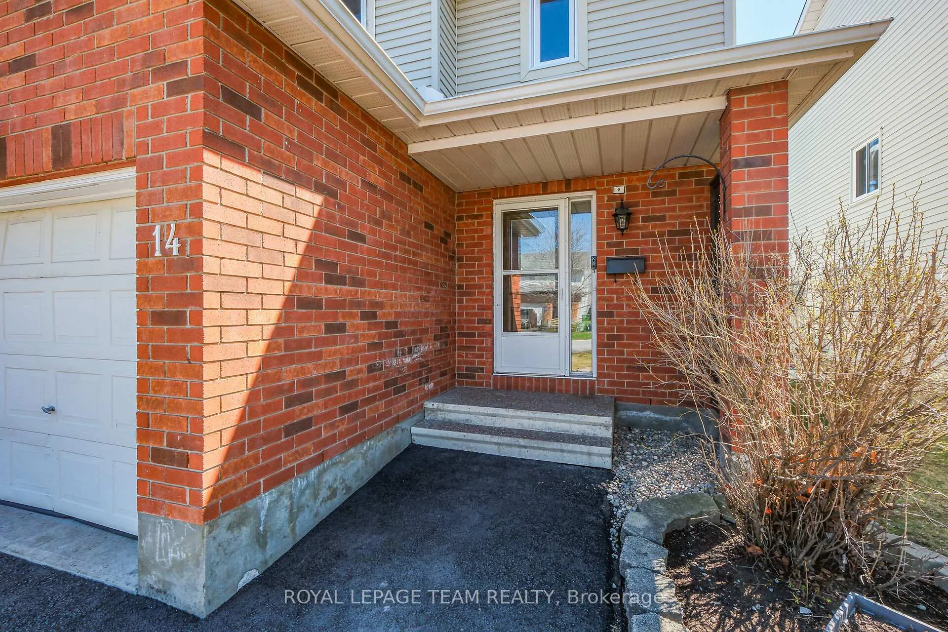 Photo 2 of 14 Sedona Street, Ottawa, Barrhaven - Longfields — HOMEH