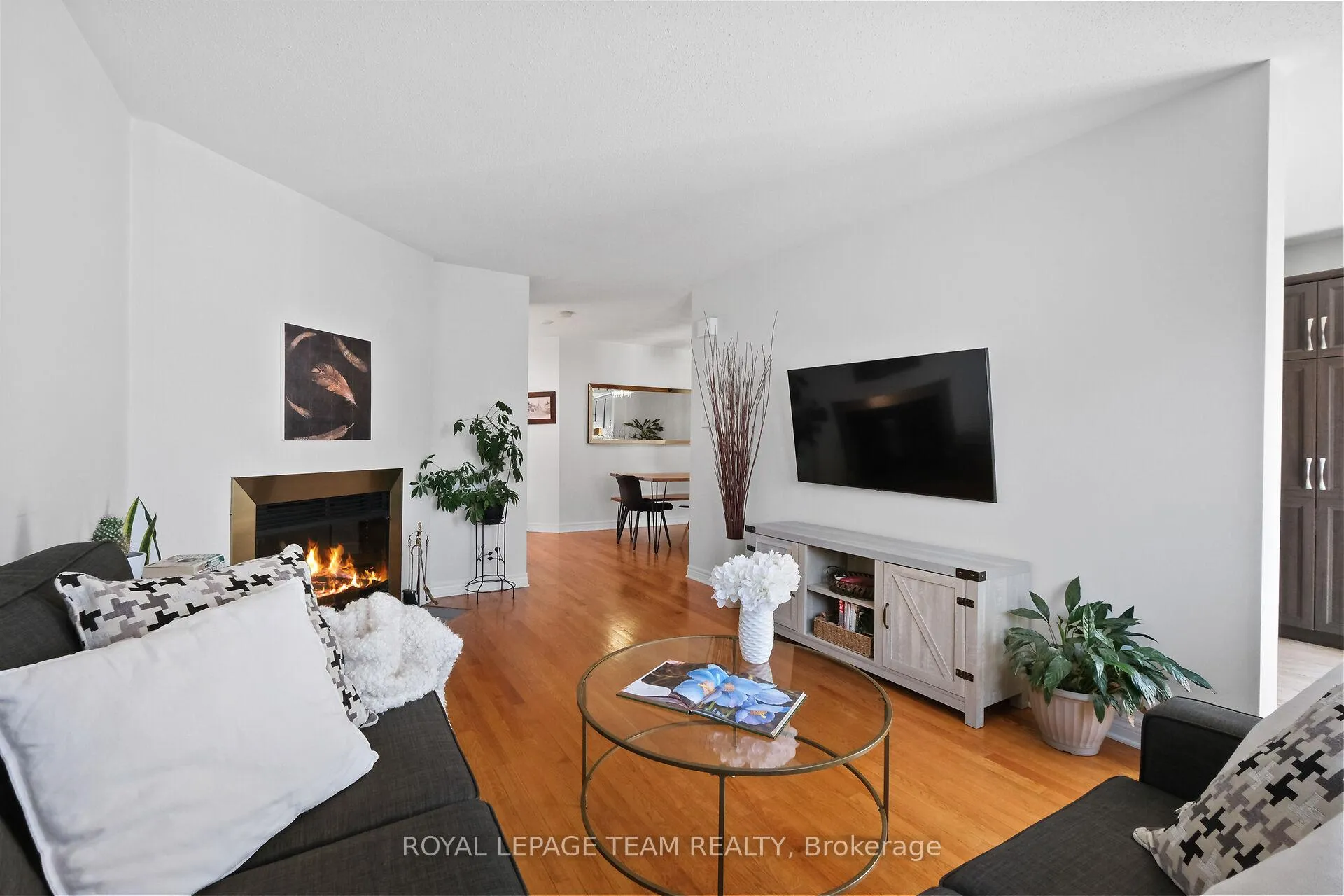 Photo 10 of 14 Sedona Street, Ottawa, Barrhaven - Longfields — HOMEH