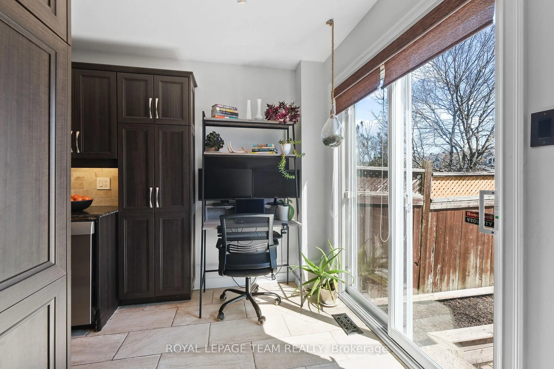 Photo 11 of 14 Sedona Street, Ottawa, Barrhaven - Longfields — HOMEH