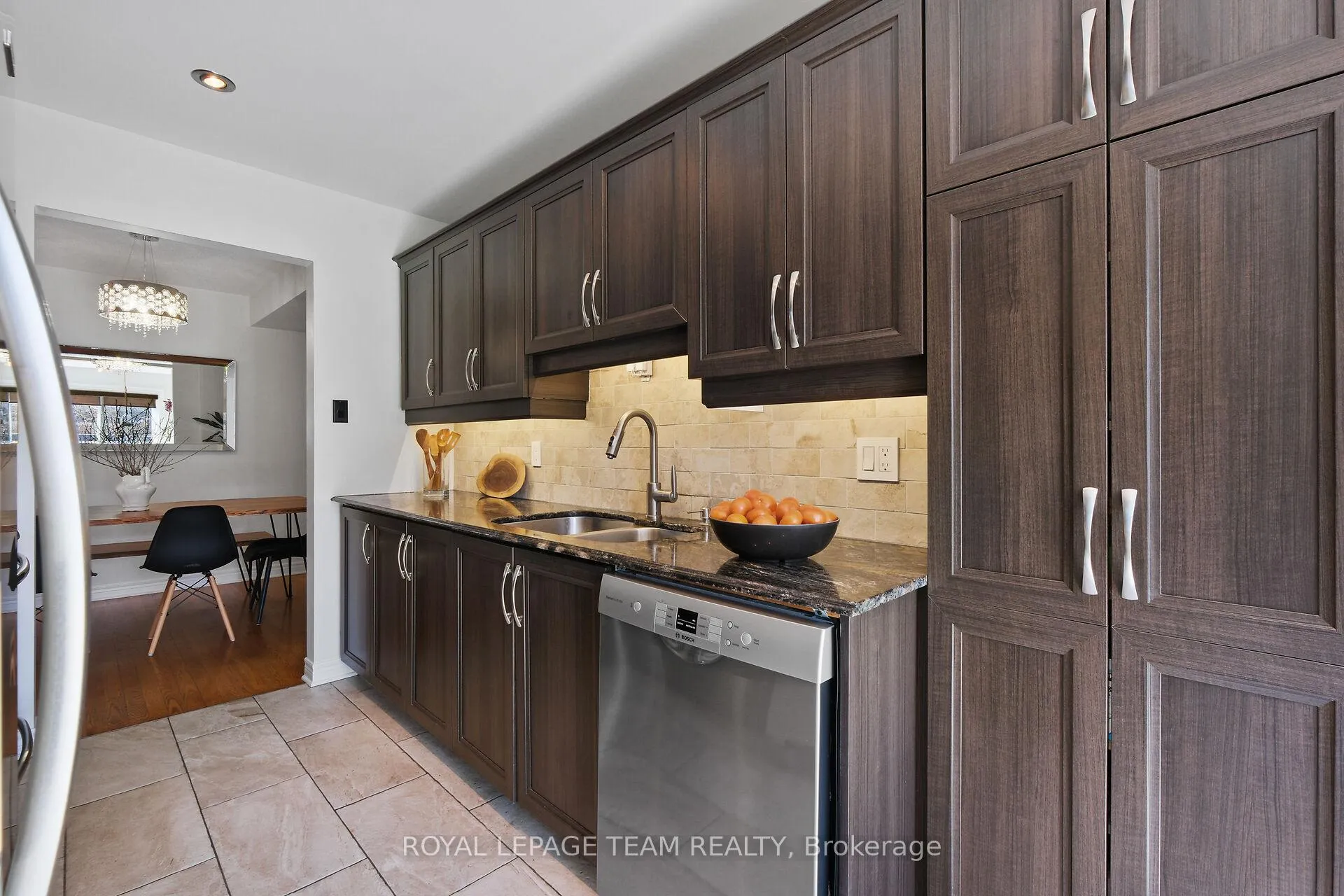 Photo 12 of 14 Sedona Street, Ottawa, Barrhaven - Longfields — HOMEH