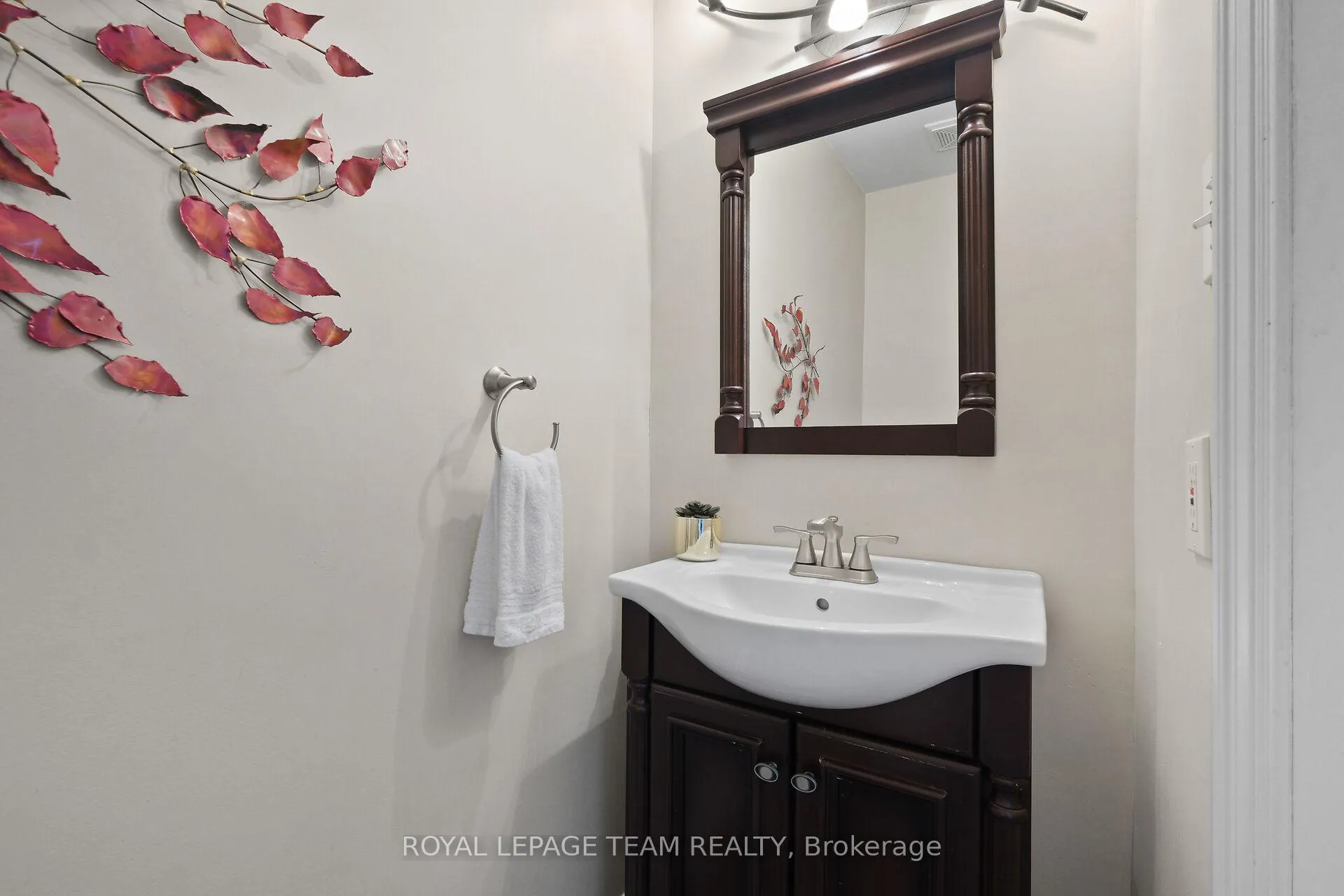 Photo 15 of 14 Sedona Street, Ottawa, Barrhaven - Longfields — HOMEH