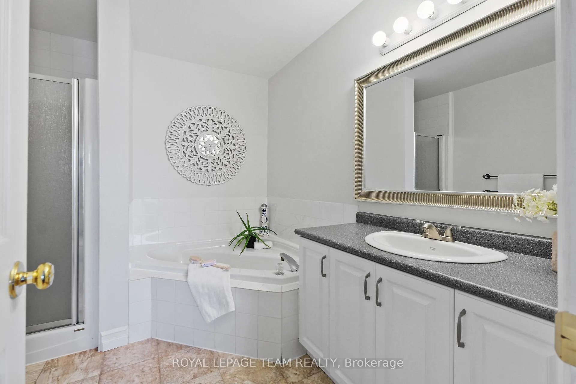 Photo 20 of 14 Sedona Street, Ottawa, Barrhaven - Longfields — HOMEH