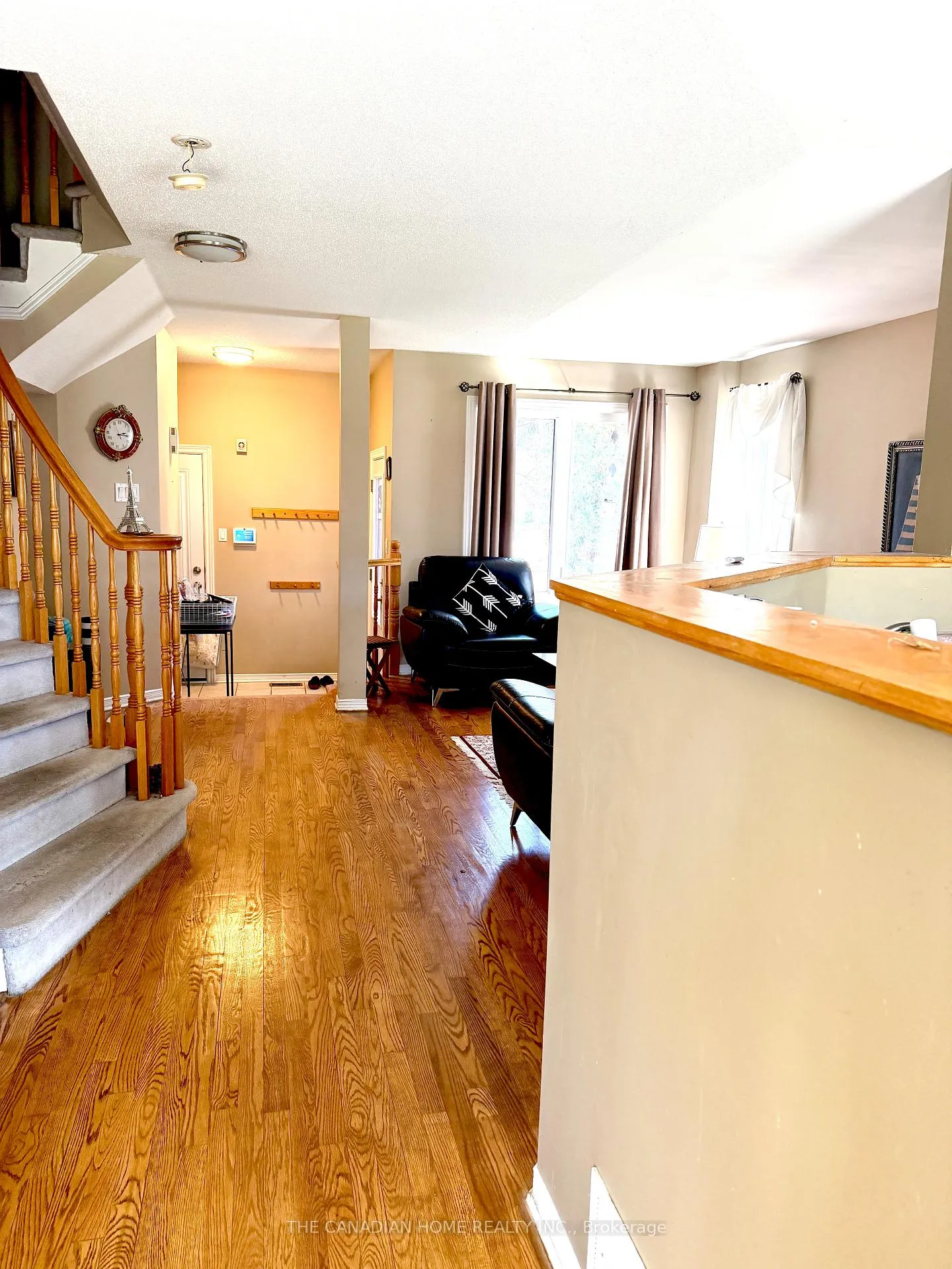 Photo 5 of 1435 Lynx Crescent, Ottawa, Fallingbrook/Pineridge — HOMEH