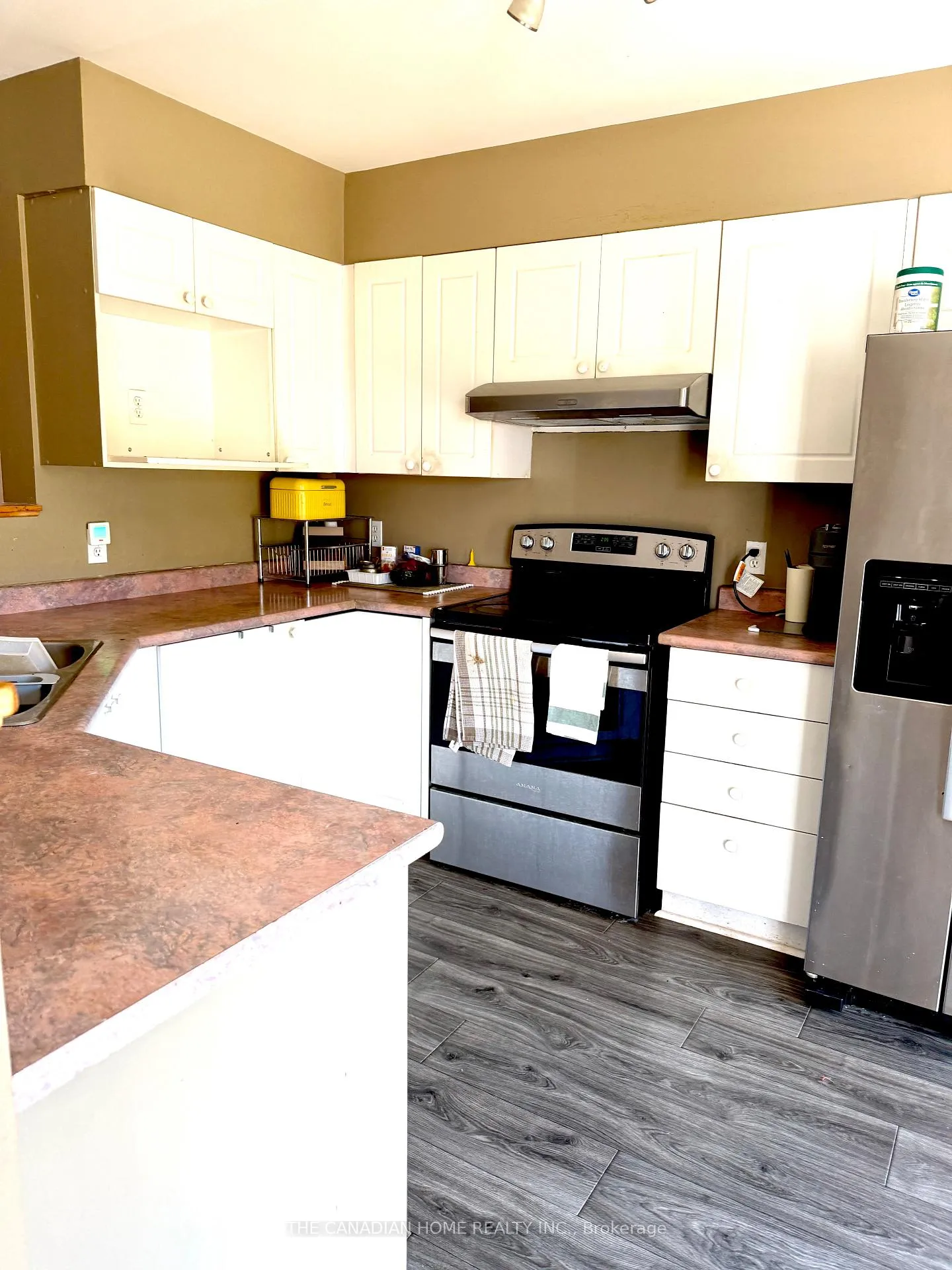 Photo 6 of 1435 Lynx Crescent, Ottawa, Fallingbrook/Pineridge — HOMEH