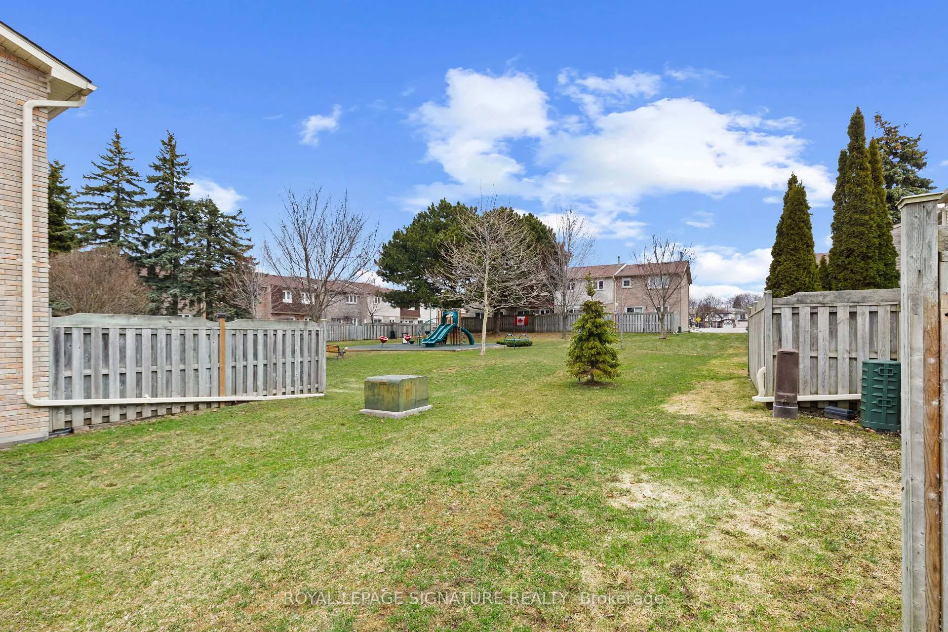 Photo 30 of Unit 93, 580 Eyer Drive, Pickering, West Shore — HOMEH
