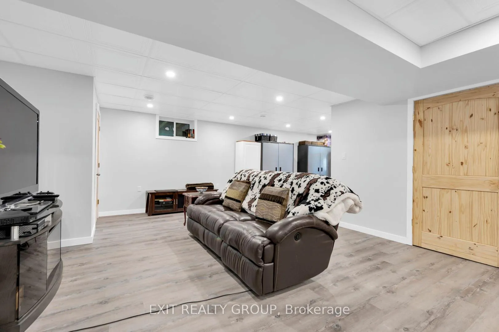 Photo 26 of 1690 Wallbridge Loyalist Road, Quinte West, Sidney Ward — HOMEH